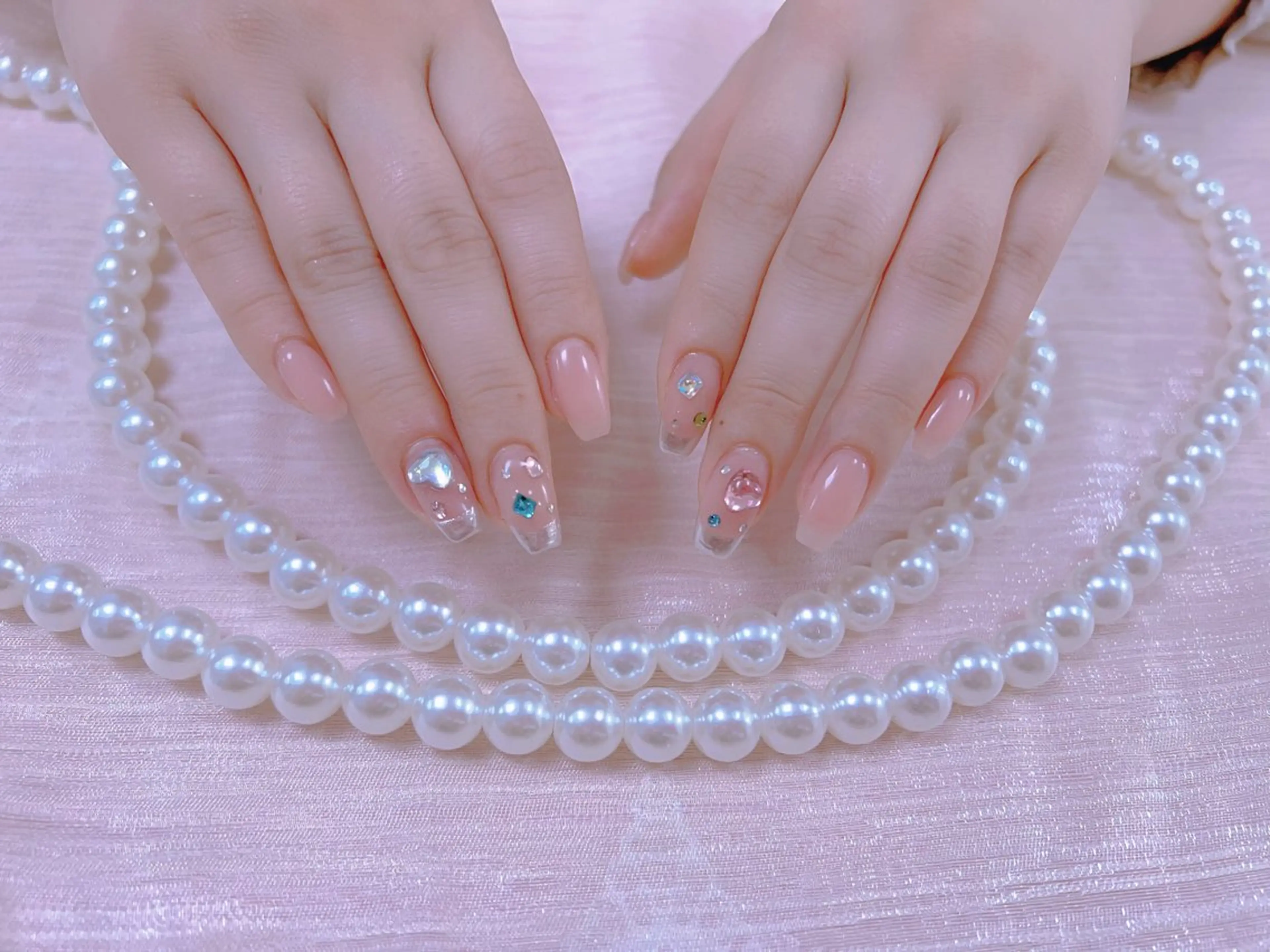 ネイル はぴねす所属・横浜 美夢のネイルデザイン