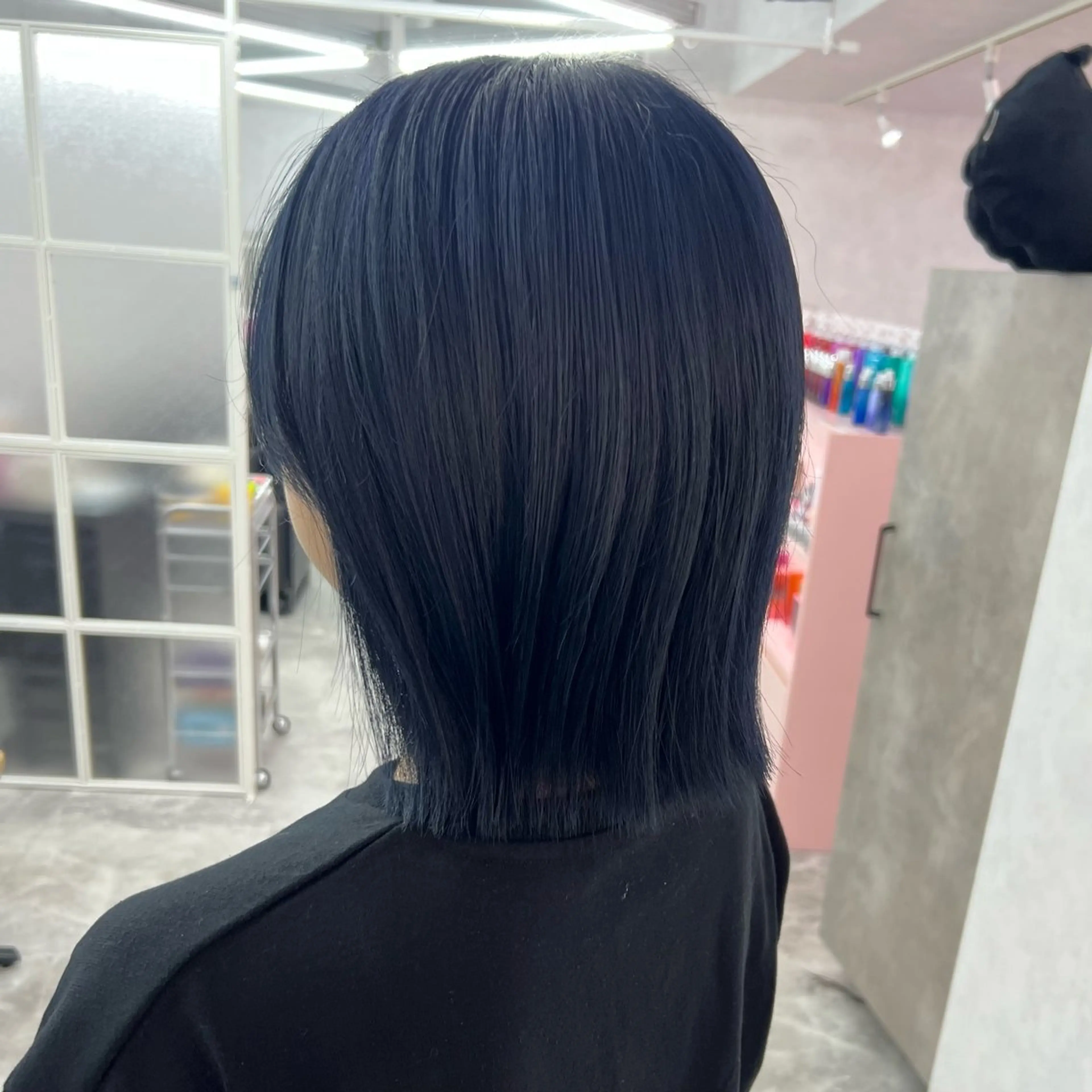 ミディアム ヘアカラー 岸下 理緒のヘアスタイル