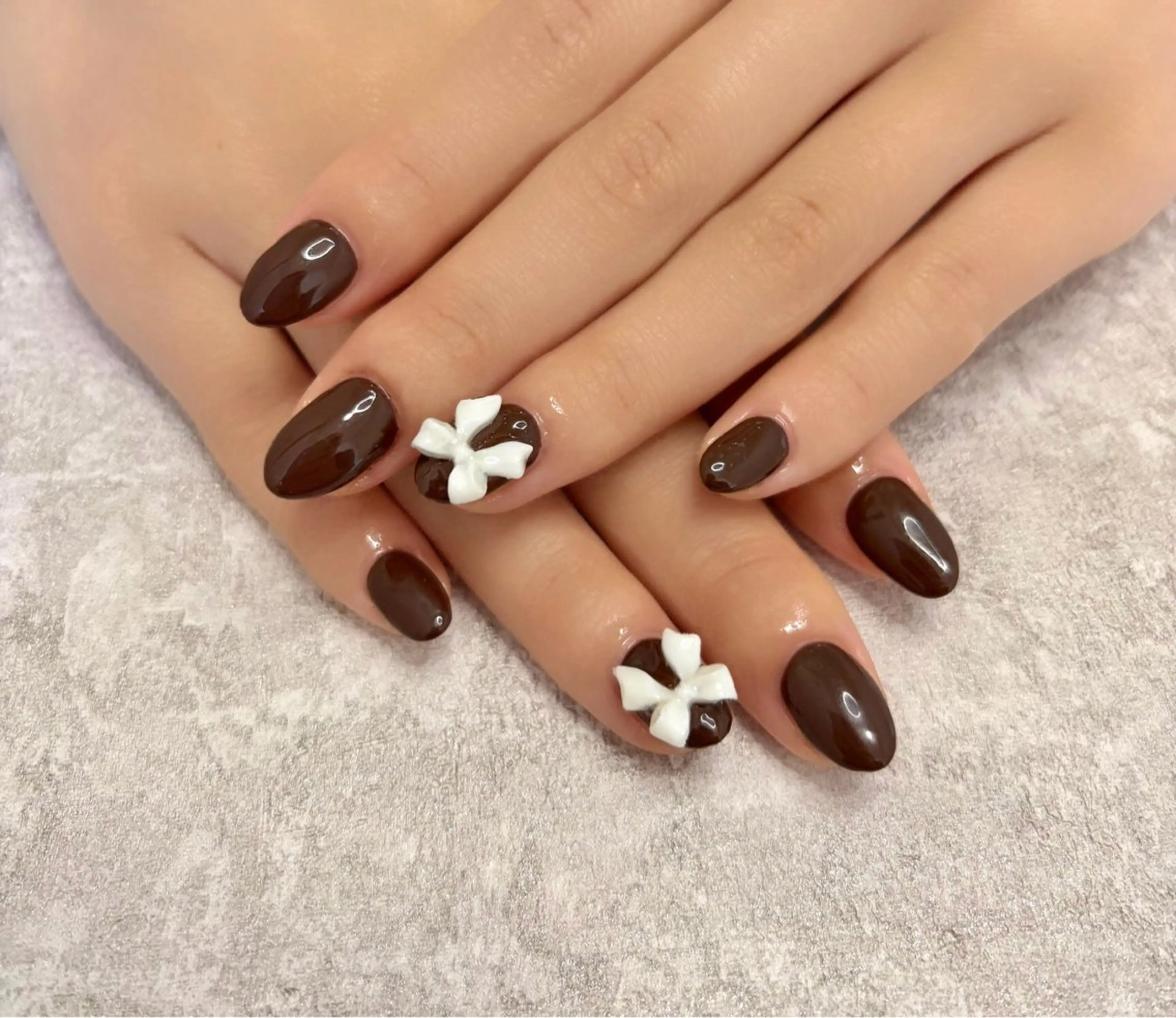 ネイル Lowé所属・Lowé みるくのネイルデザイン