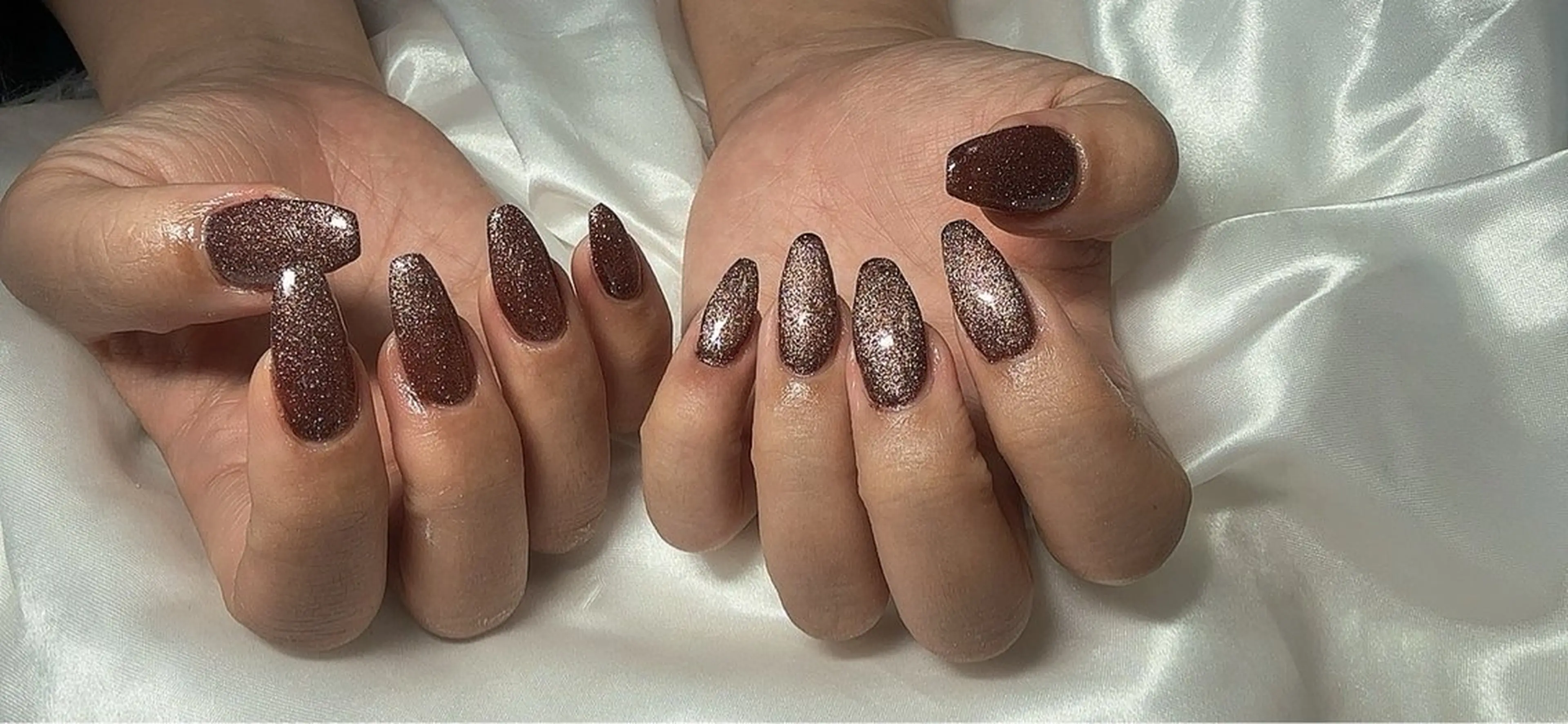 ネイル ブラウン マグネットネイル ハンドネイル Ruana Nailのネイルデザイン