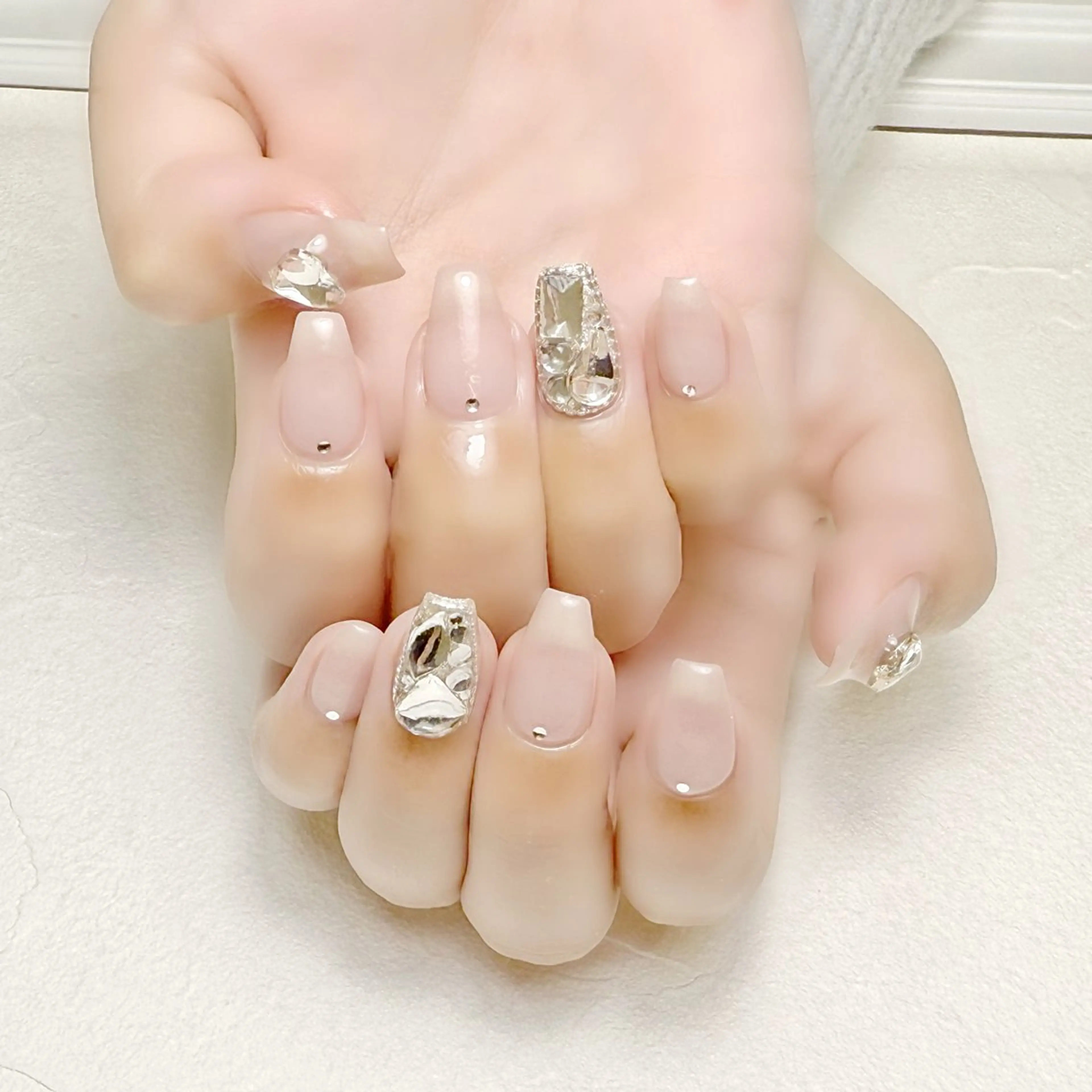 ネイル オフィスネイル rouse nail RISATOのネイルデザイン