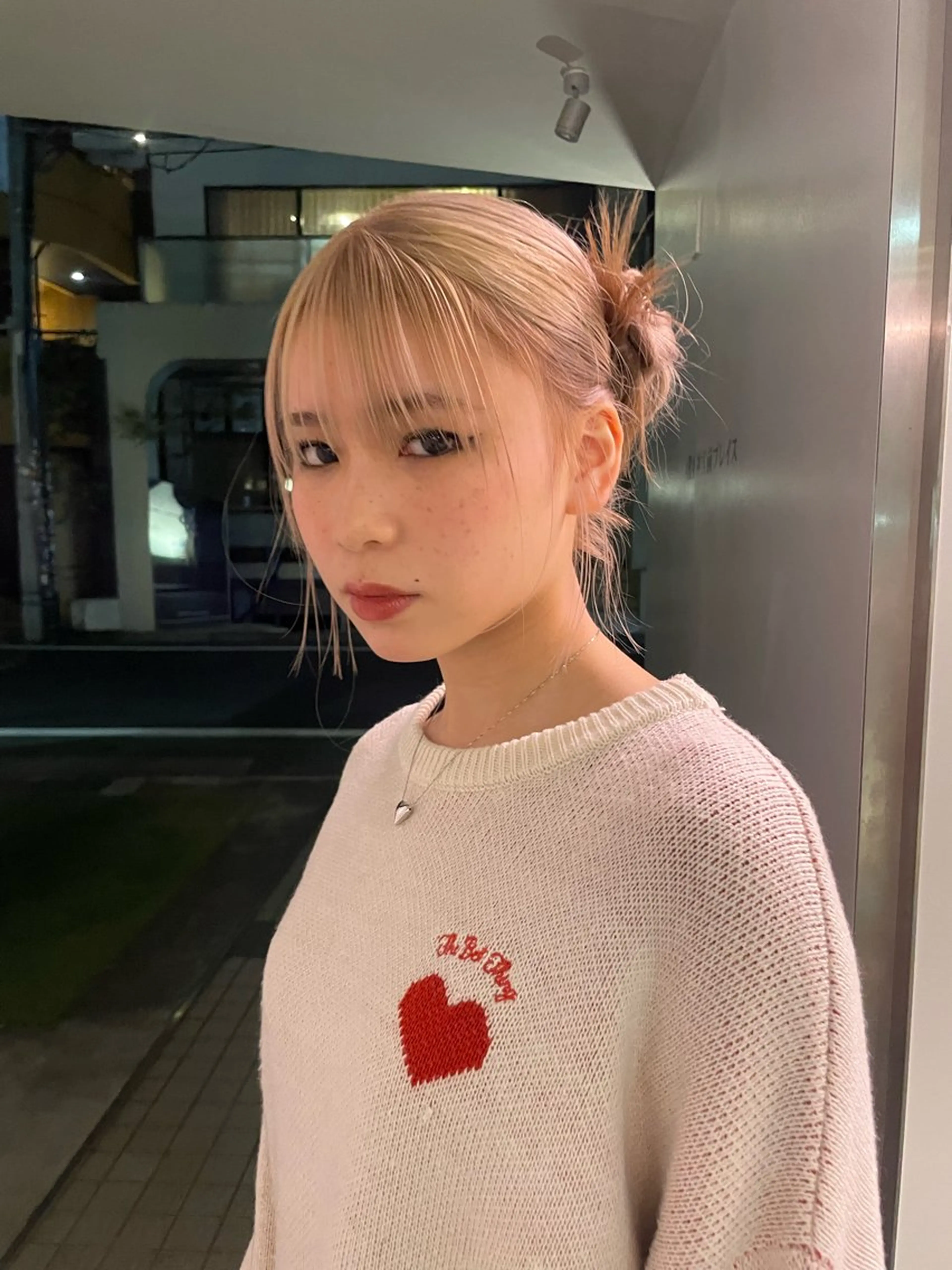 セミロング カラー FILMS 綾菜のヘアスタイル