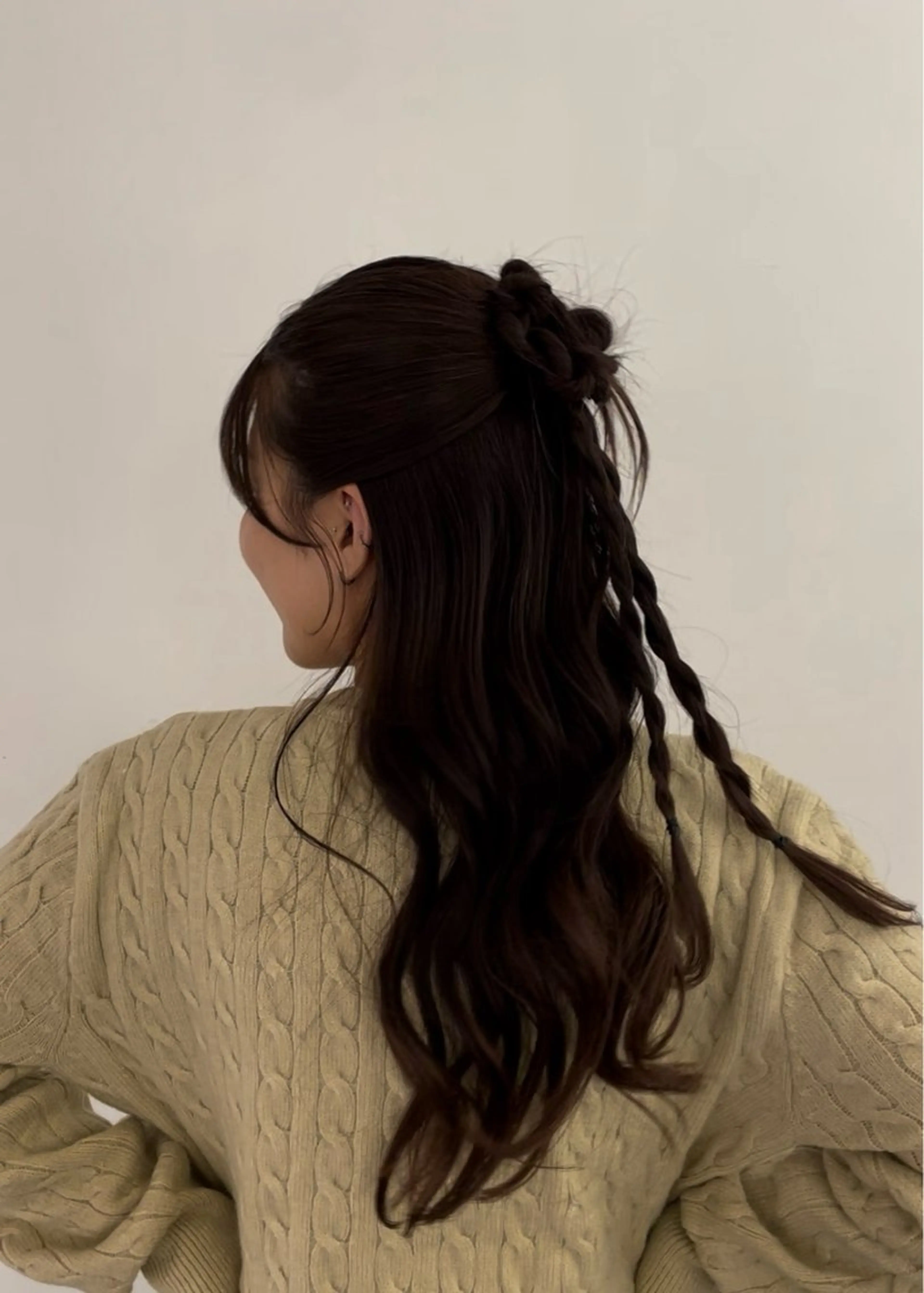 ロング カラー ヘアアレンジ UNBIRTHDAY MIUのヘアスタイル