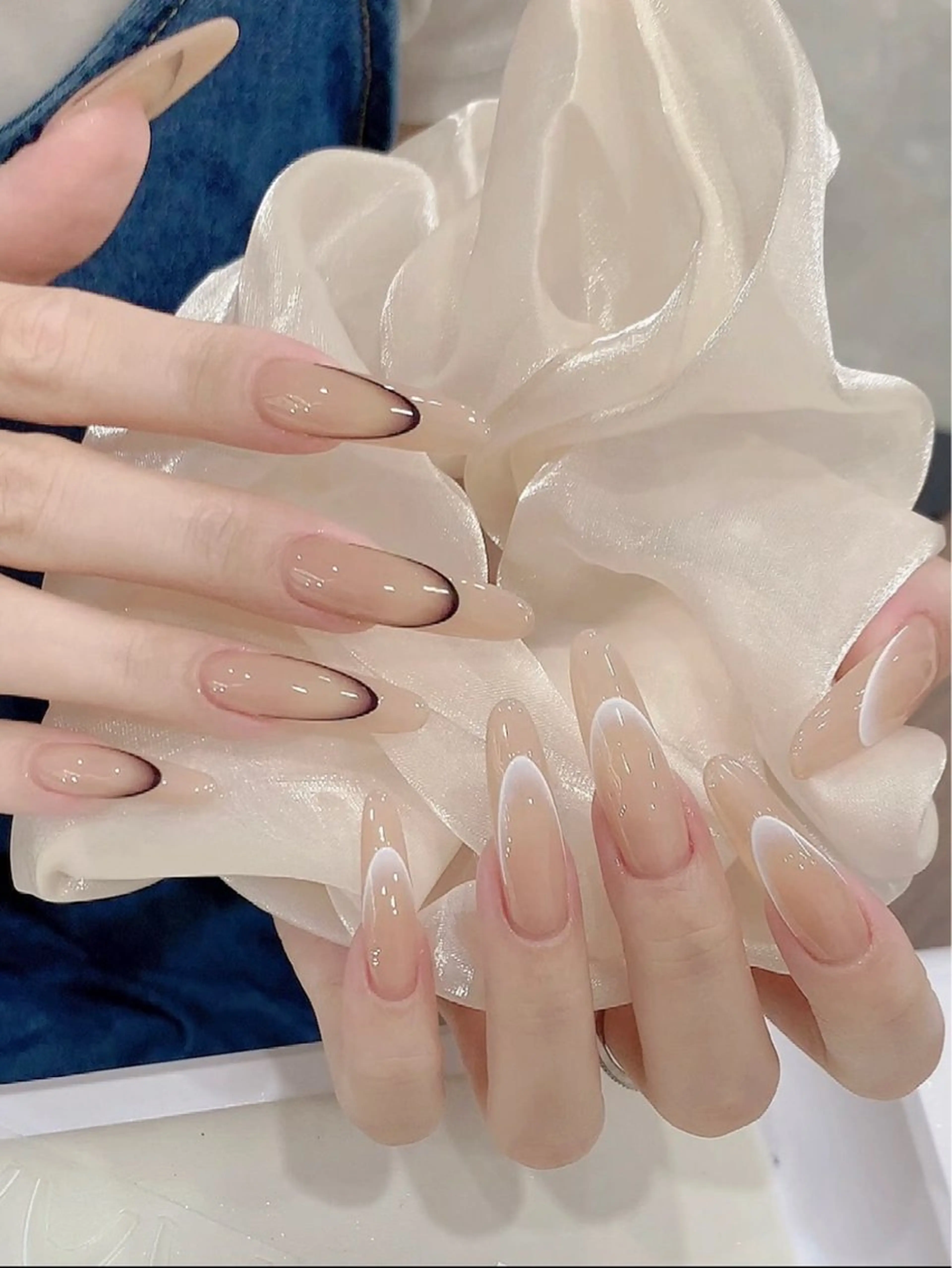 ネイル オーロラネイル 長さ出し フットネイル 韓国ネイル ラメ(グリッター) 👍thumbs up nail👍のネイルデザイン