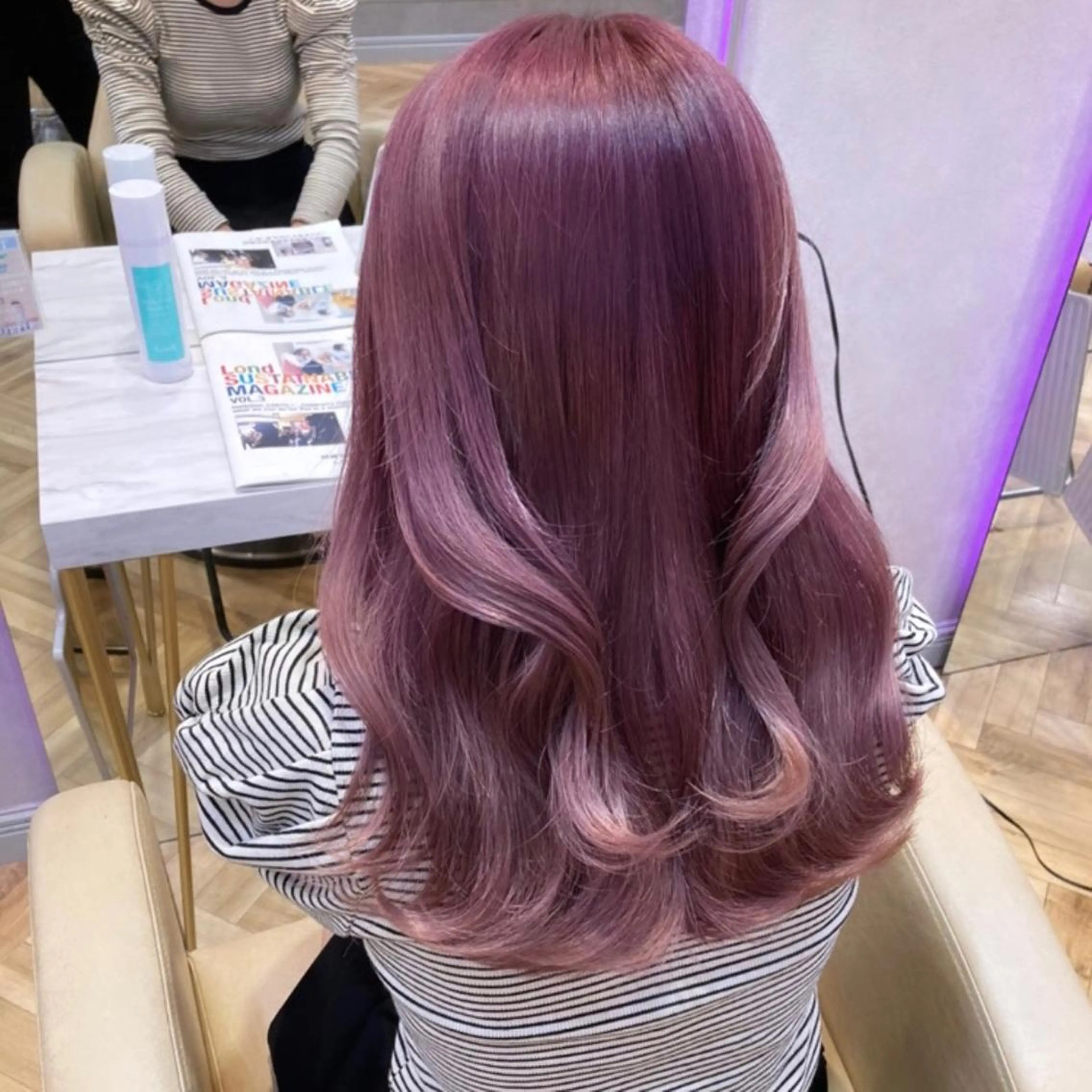 ミディアム カラー ブリーチ ケアブリーチ ダブルカラー ハイトーンカラー ピンクカラー カット ヘアカラー トリートメント 🩷韓国ヘア/ミディ アム🩷Maikaのヘアスタイル