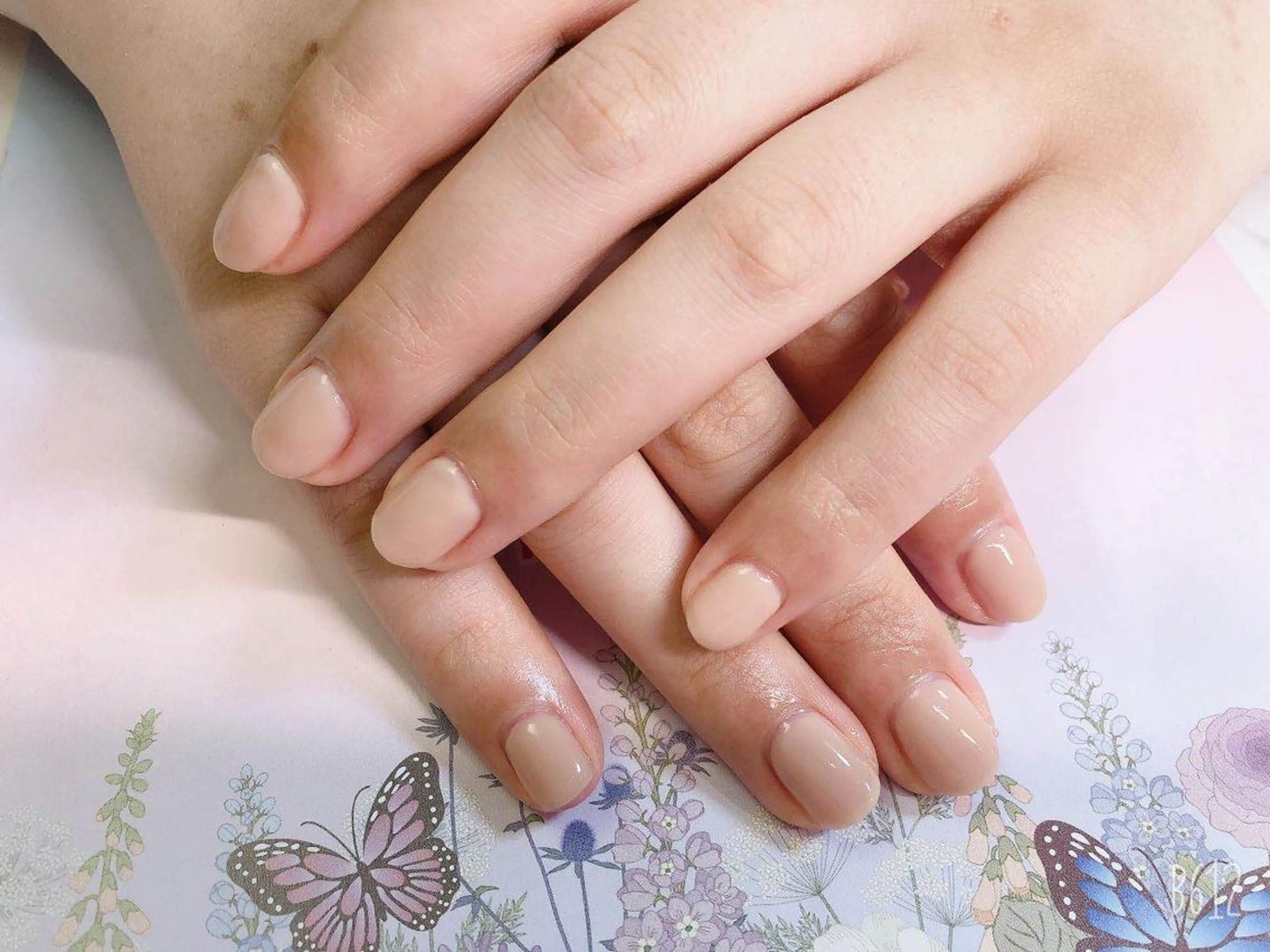 ネイル ネイルサロンエクラ 🫧Shizukaのネイルデザイン