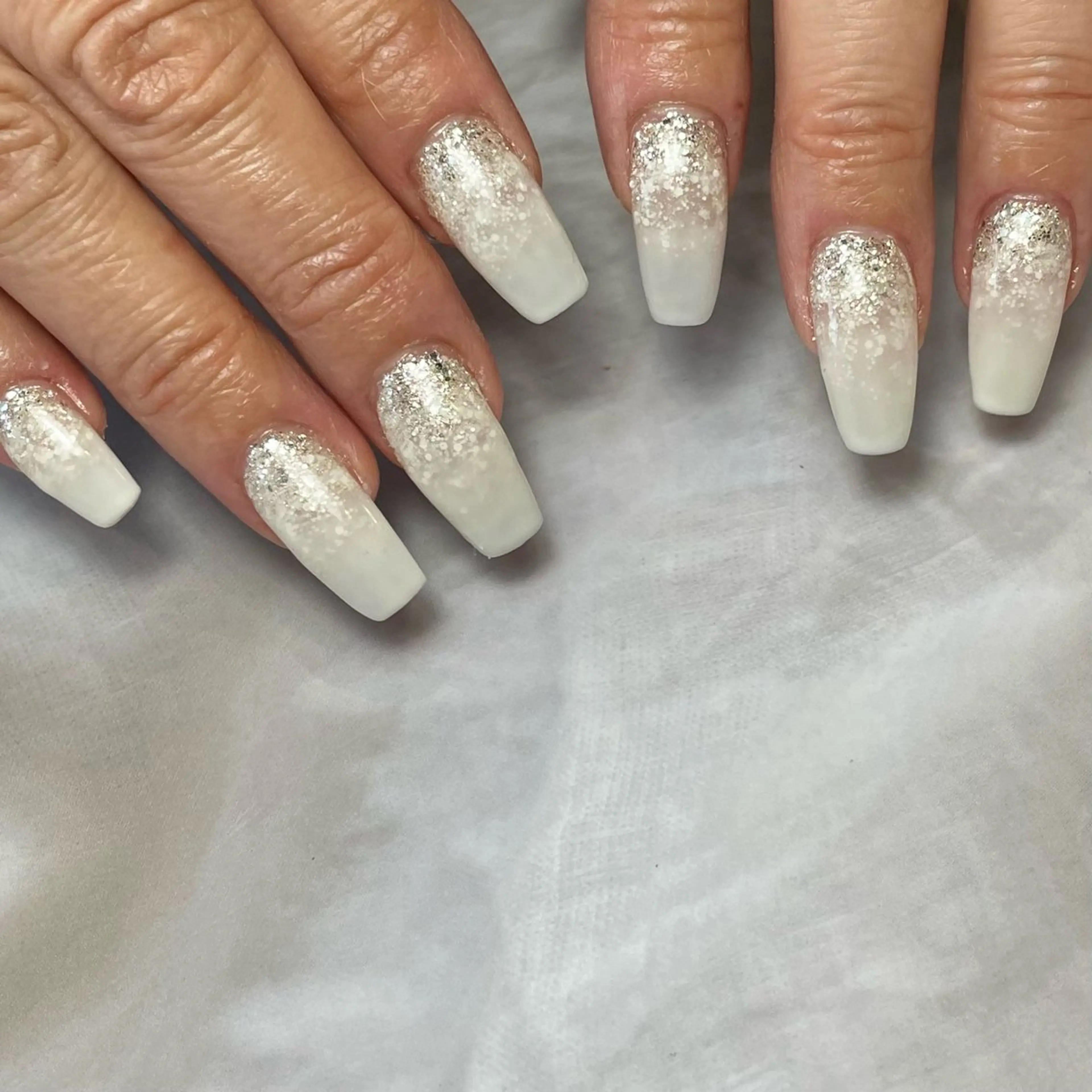 ネイル グラデーション ラメ(グリッター) ホワイト ハンドネイル Reflection marikoのネイルデザイン