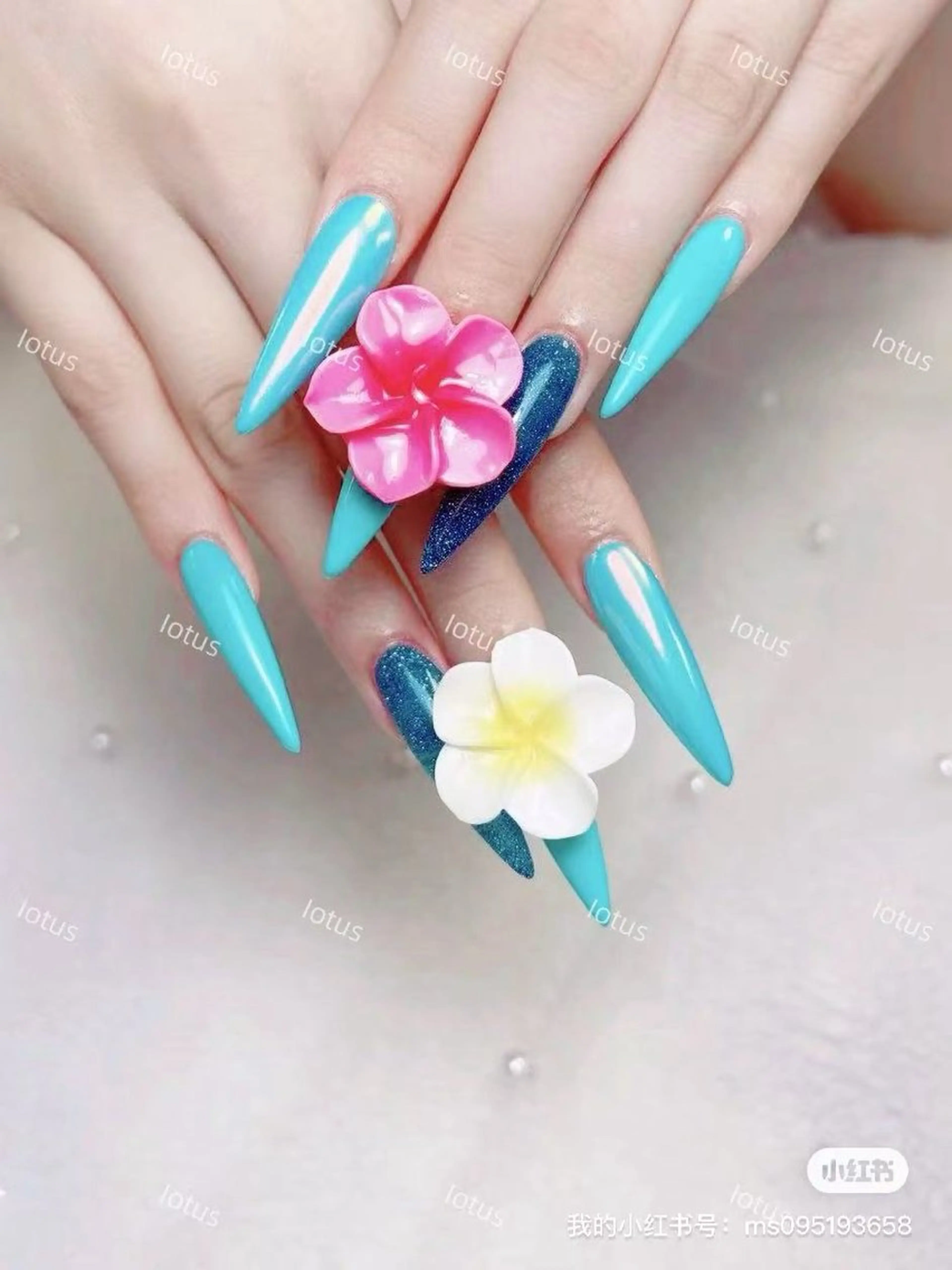 ネイル チョウ チョウのネイルデザイン