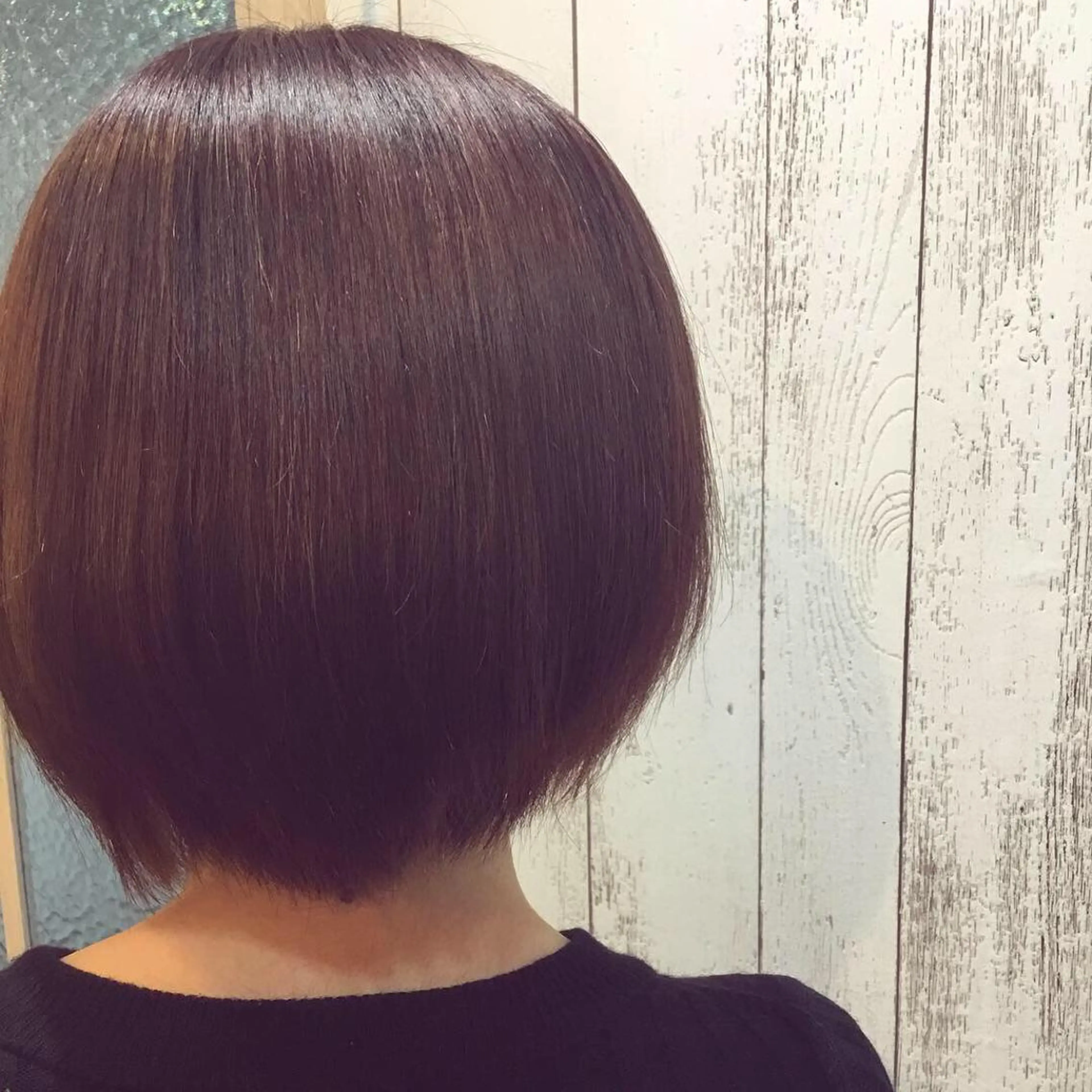 ショート カラー embrace エンブレイスのヘアスタイル