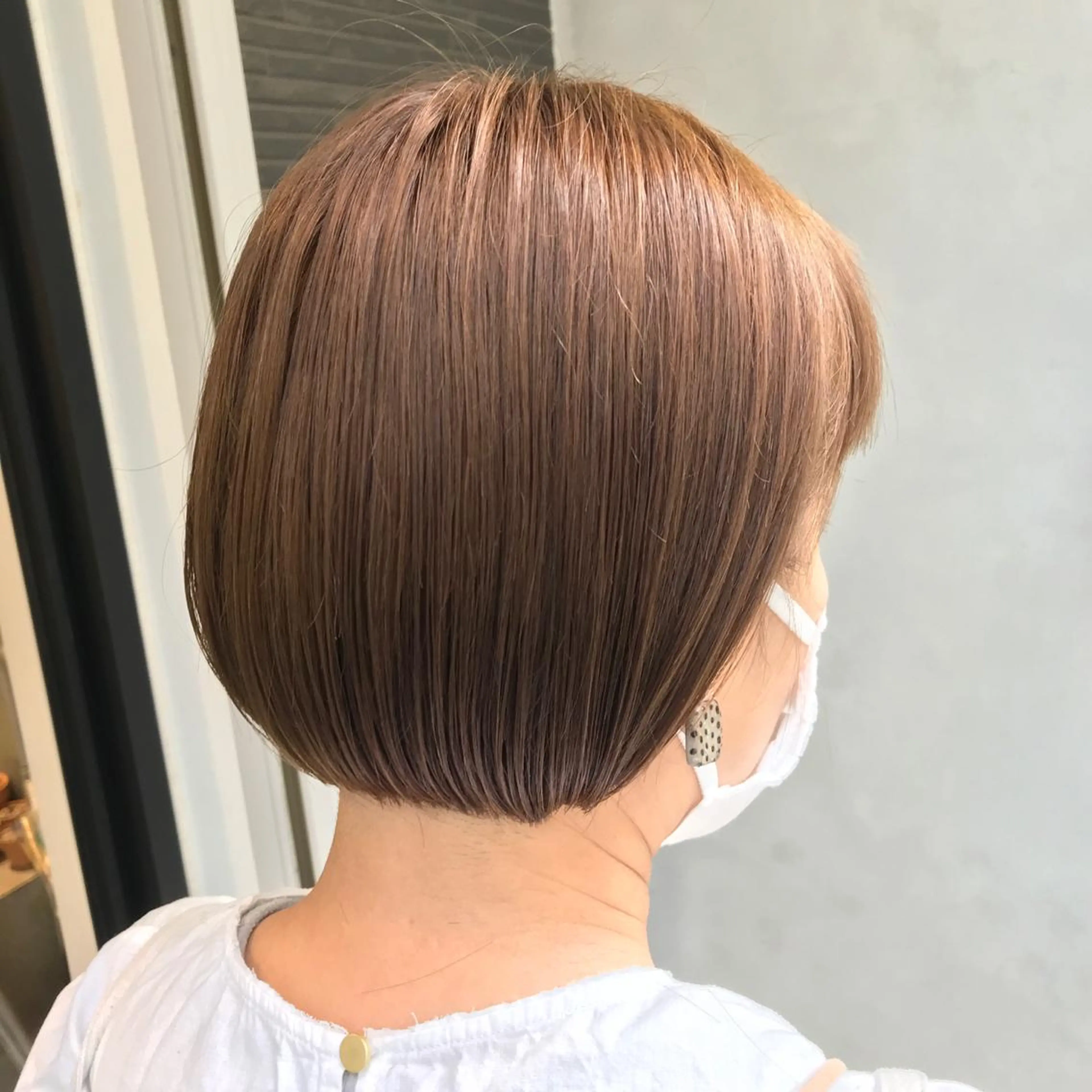 ショート カラー ベージュカラー ミルクティーベージュ ボブ カット ヘアカラー 【髪質改善カラー】 鈴木春樹/三軒茶屋のヘアスタイル