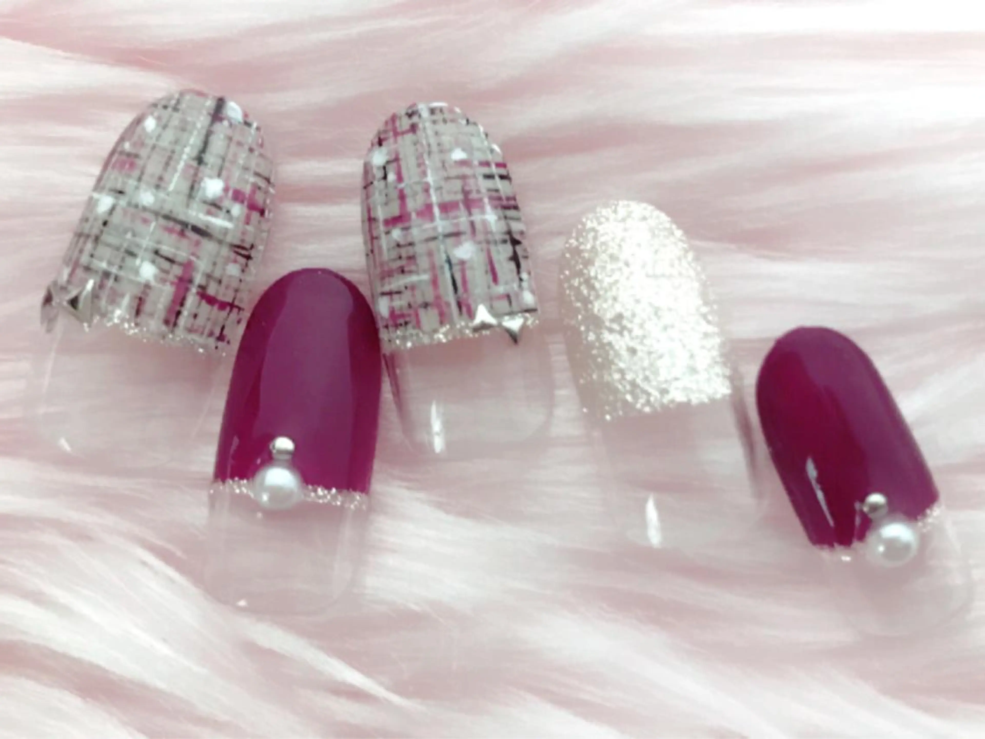 ネイル ストーンネイル Verest 西荻窪のネイルデザイン