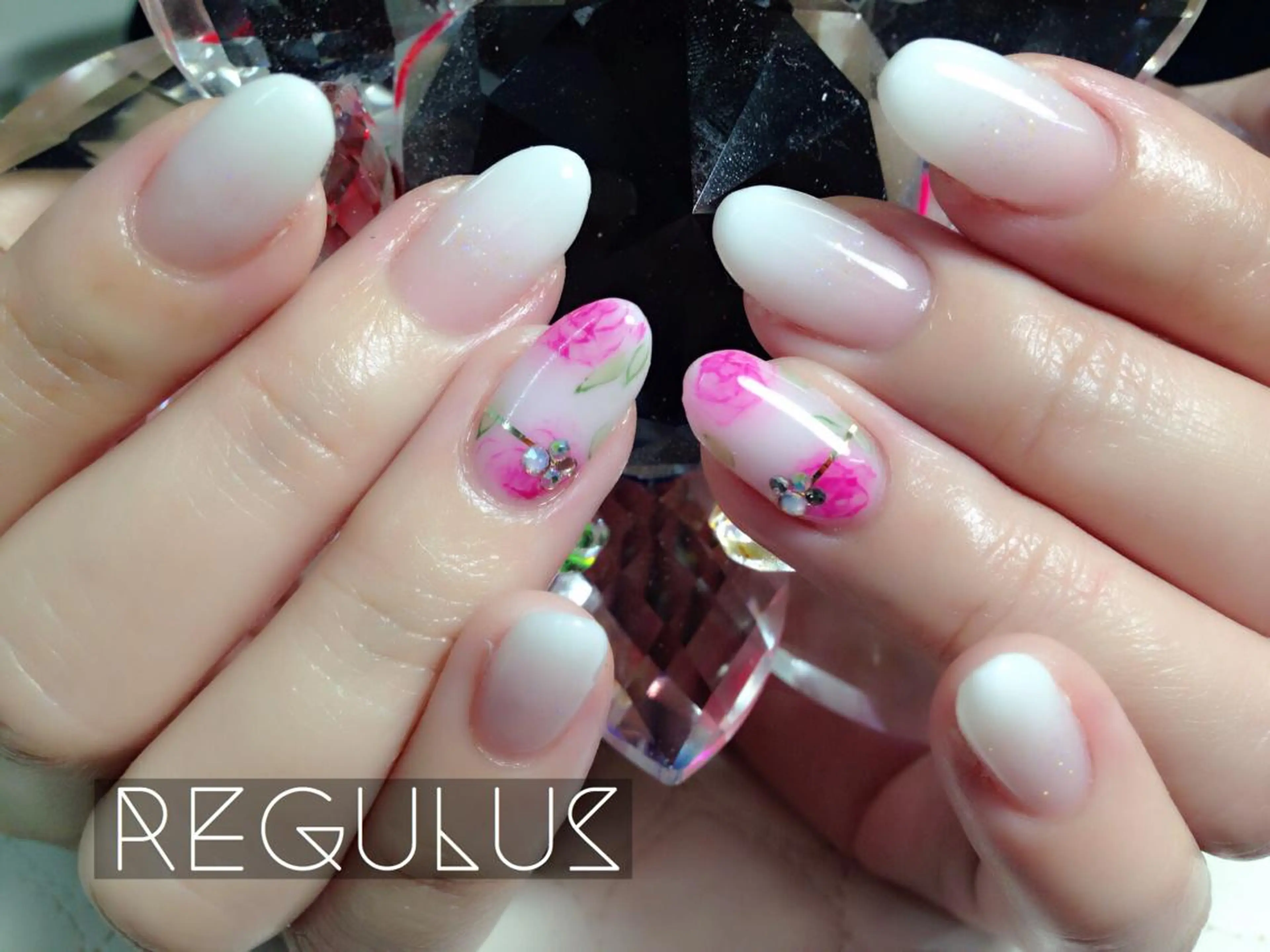 ネイル アートネイル 持ち込み シンプルネイル Regulus 西川のネイルデザイン