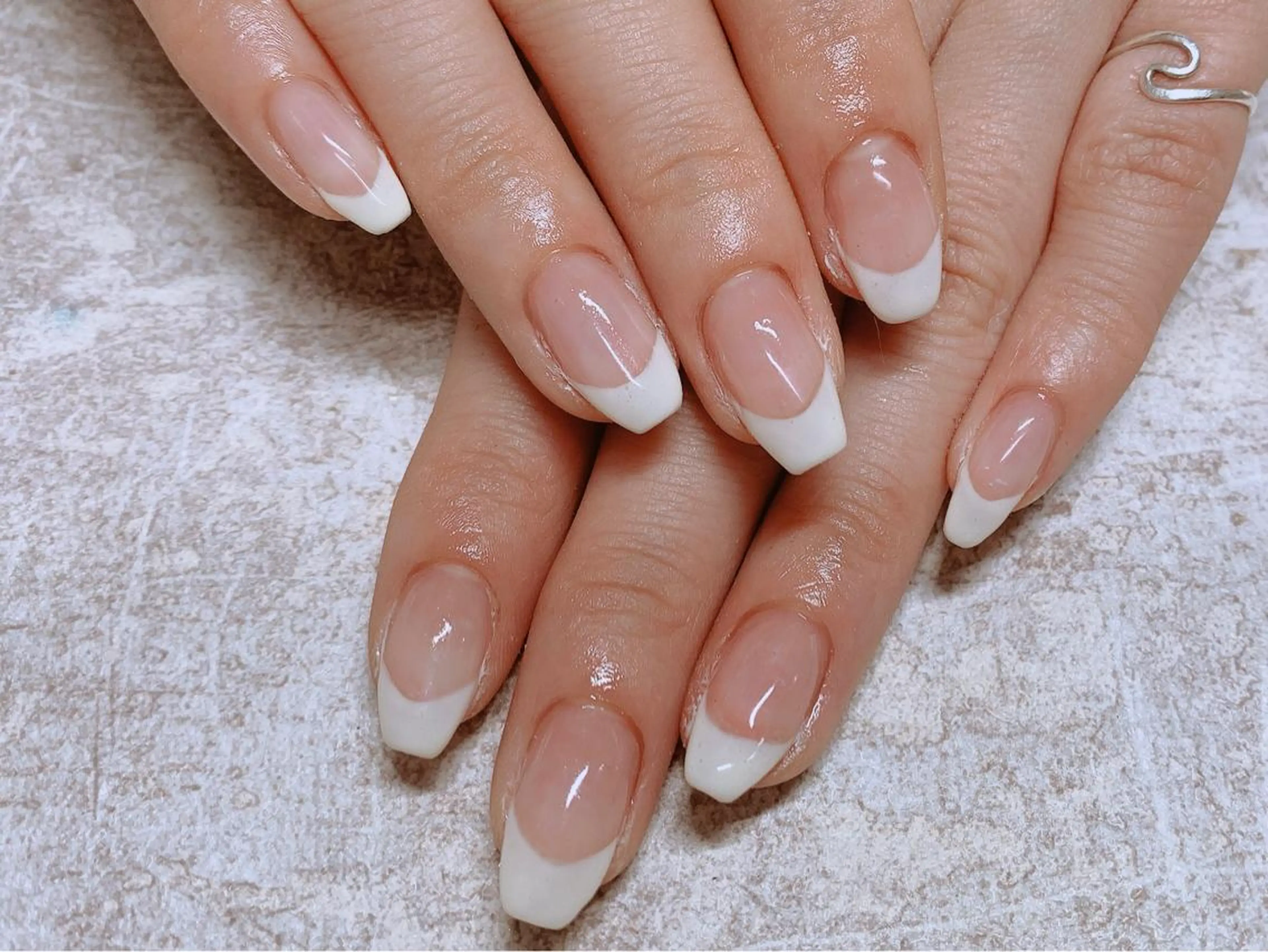 ネイル フレンチネイル ホワイト Mogu nail 二子玉川のネイルデザイン