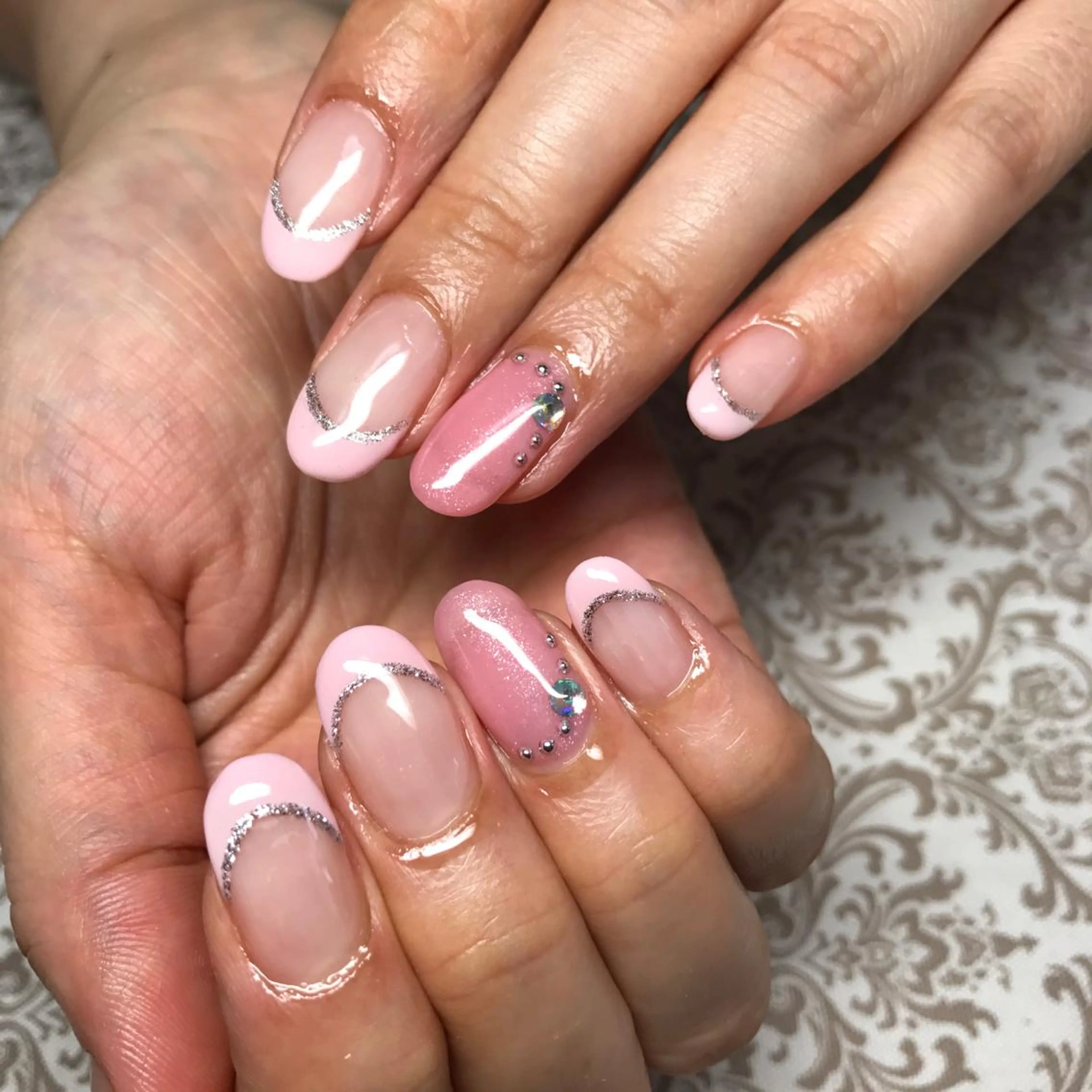 ネイル ピンク COCO+所属・COCO +のエステ・リラクイメージ