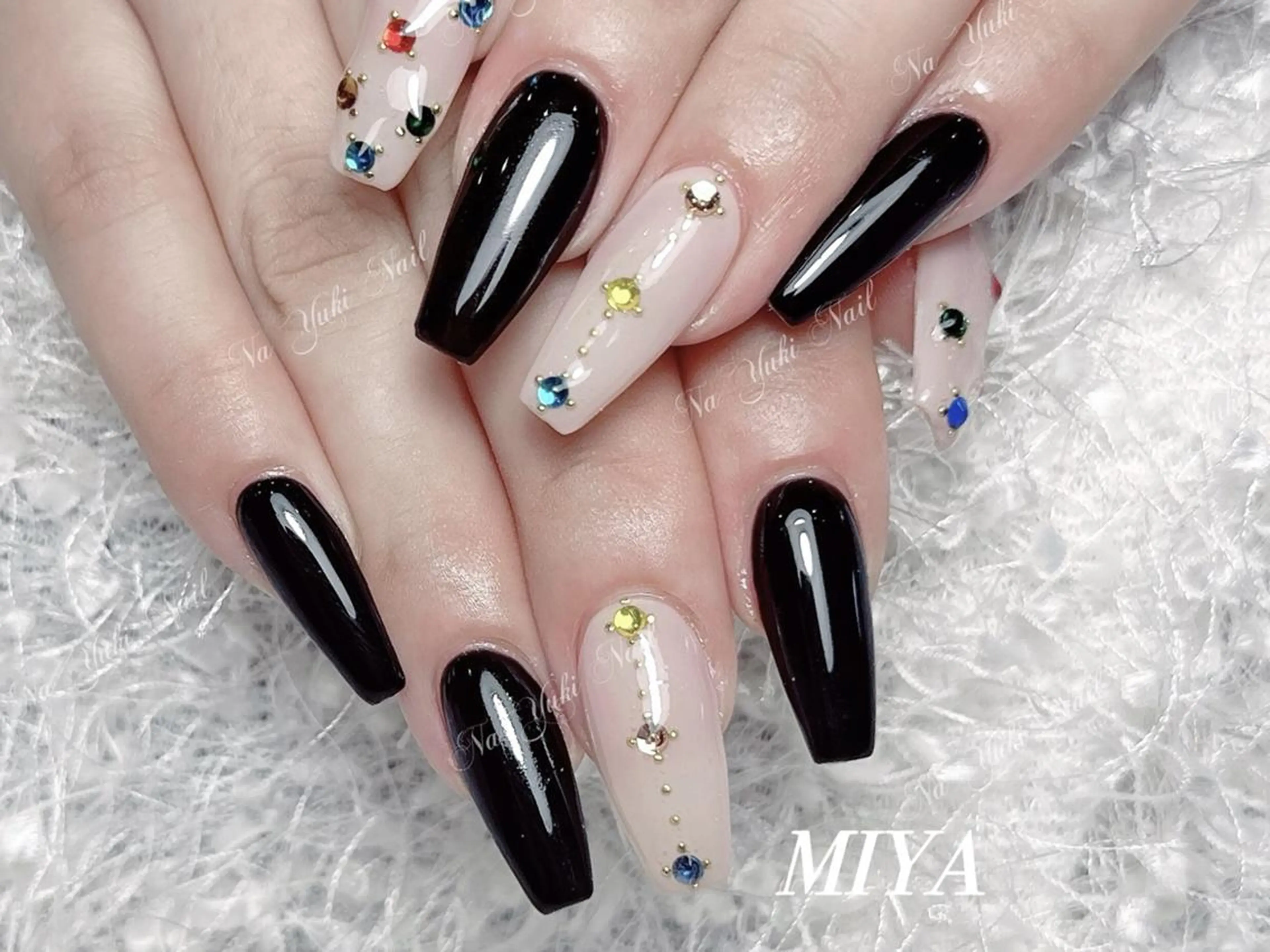 ネイル ハンドネイル ハンドケア 🦋 Queenieのネイルデザイン