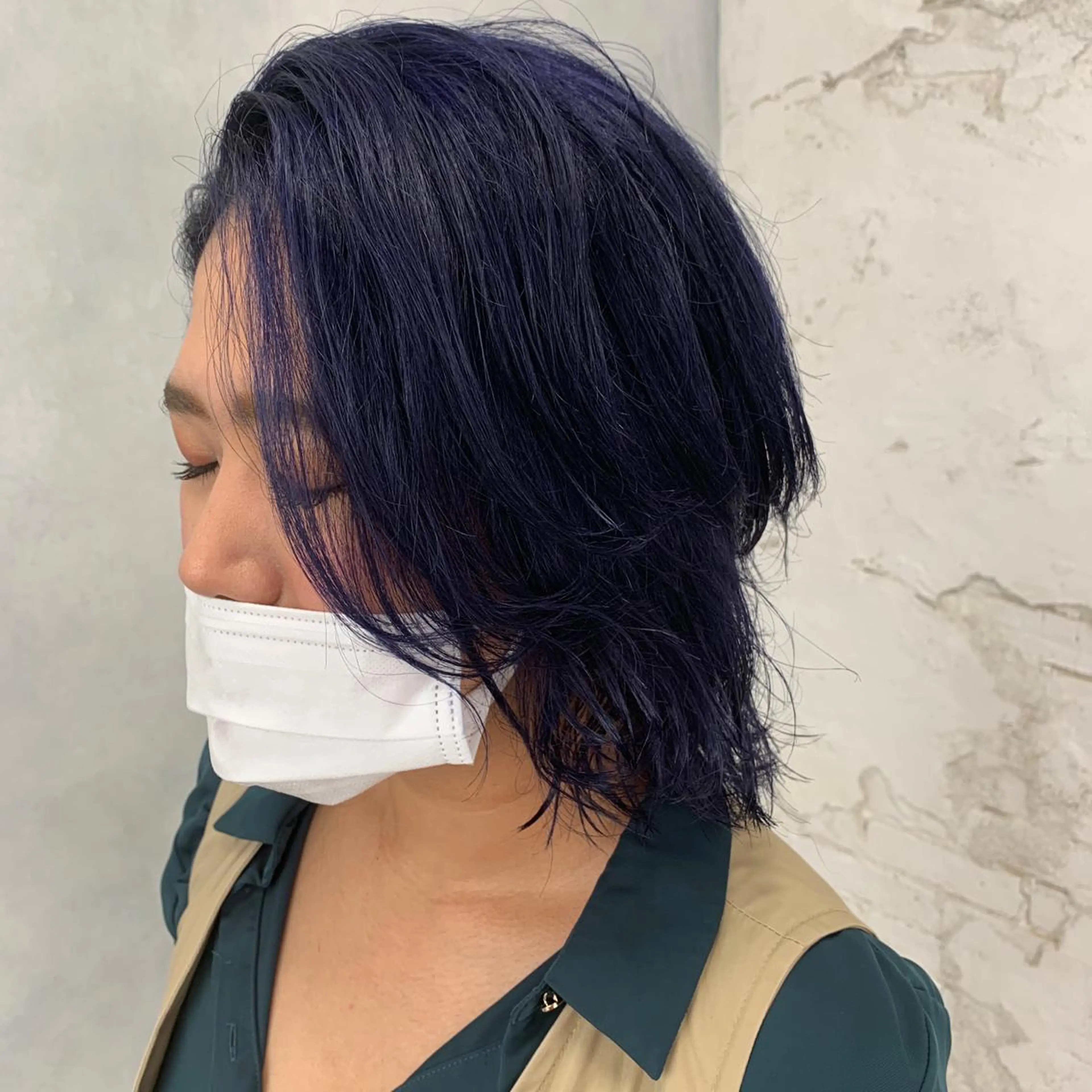 ミディアム カラー ヘアアレンジ メンズ キッズ ネイル マツエク・マツパ シルバー シルバー nameless髪質 改善ブリーチ心斎橋のヘアスタイル