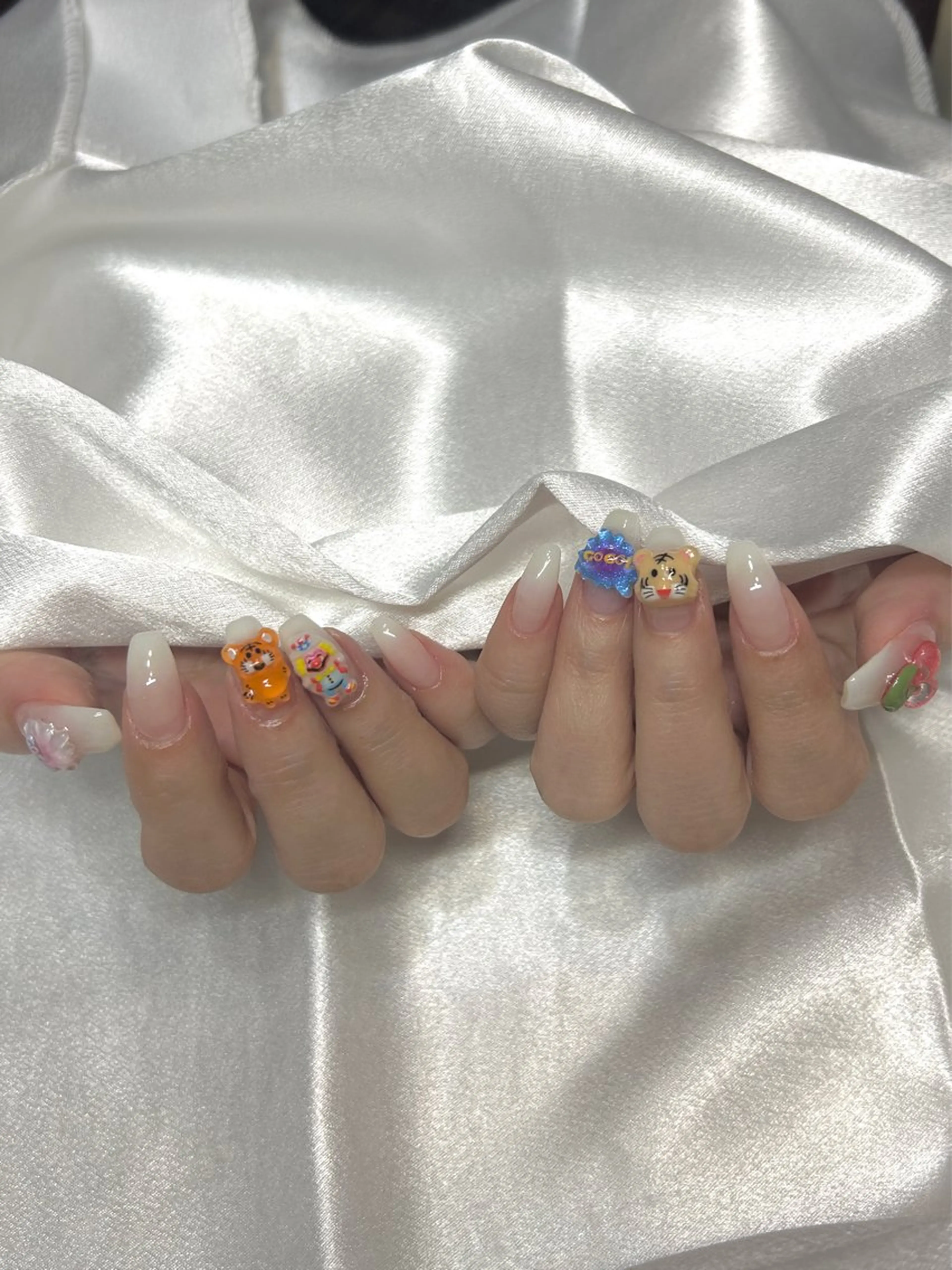 ネイル オフィスネイル シンプルネイル ハンドネイル nail salon coco no ne所属・coco no ne KANNAのネイルデザイン