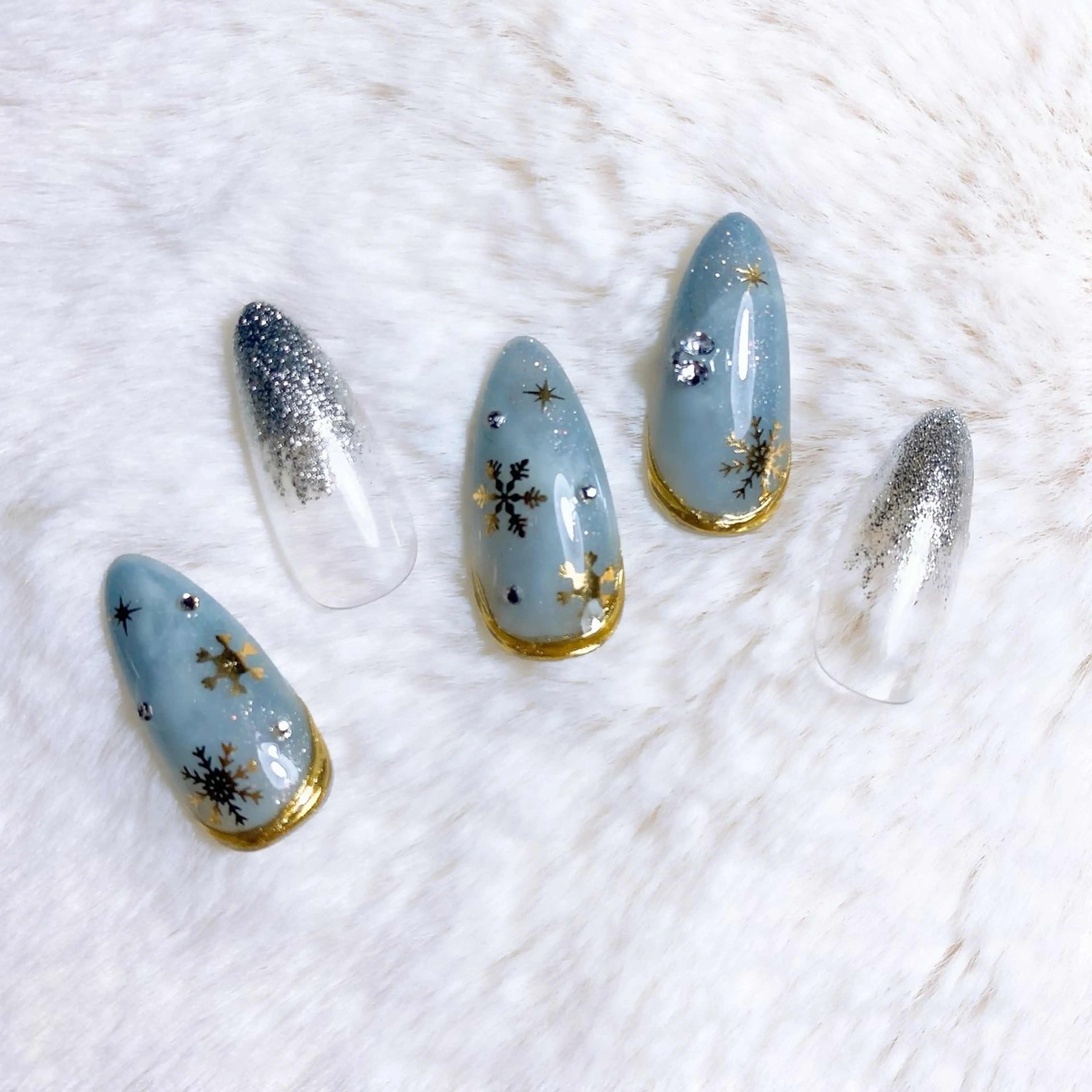 ネイル R nailのネイルデザイン