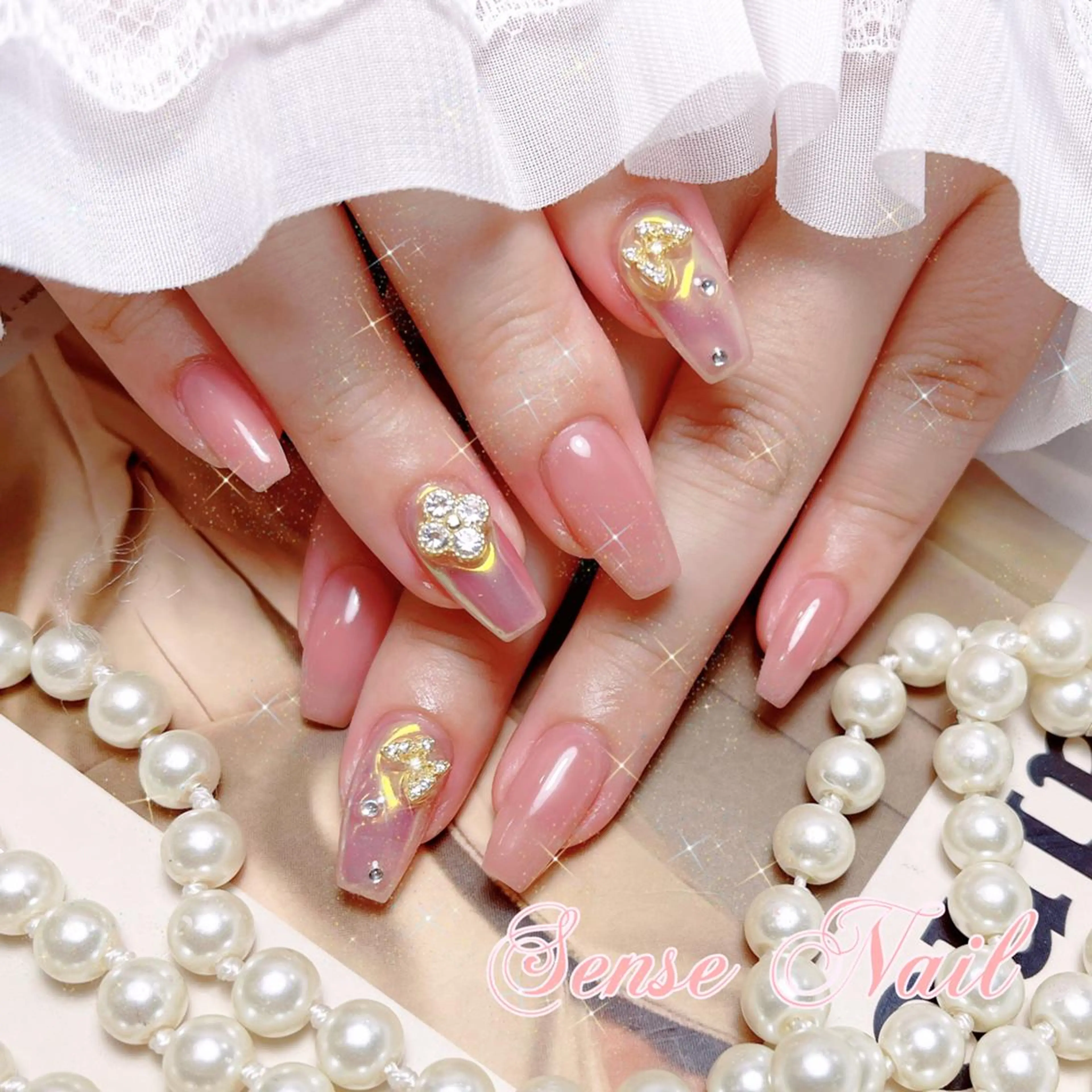 ネイル ハンドネイル ハンドケア Kurieitibu 🍬Byu~tīのネイルデザイン