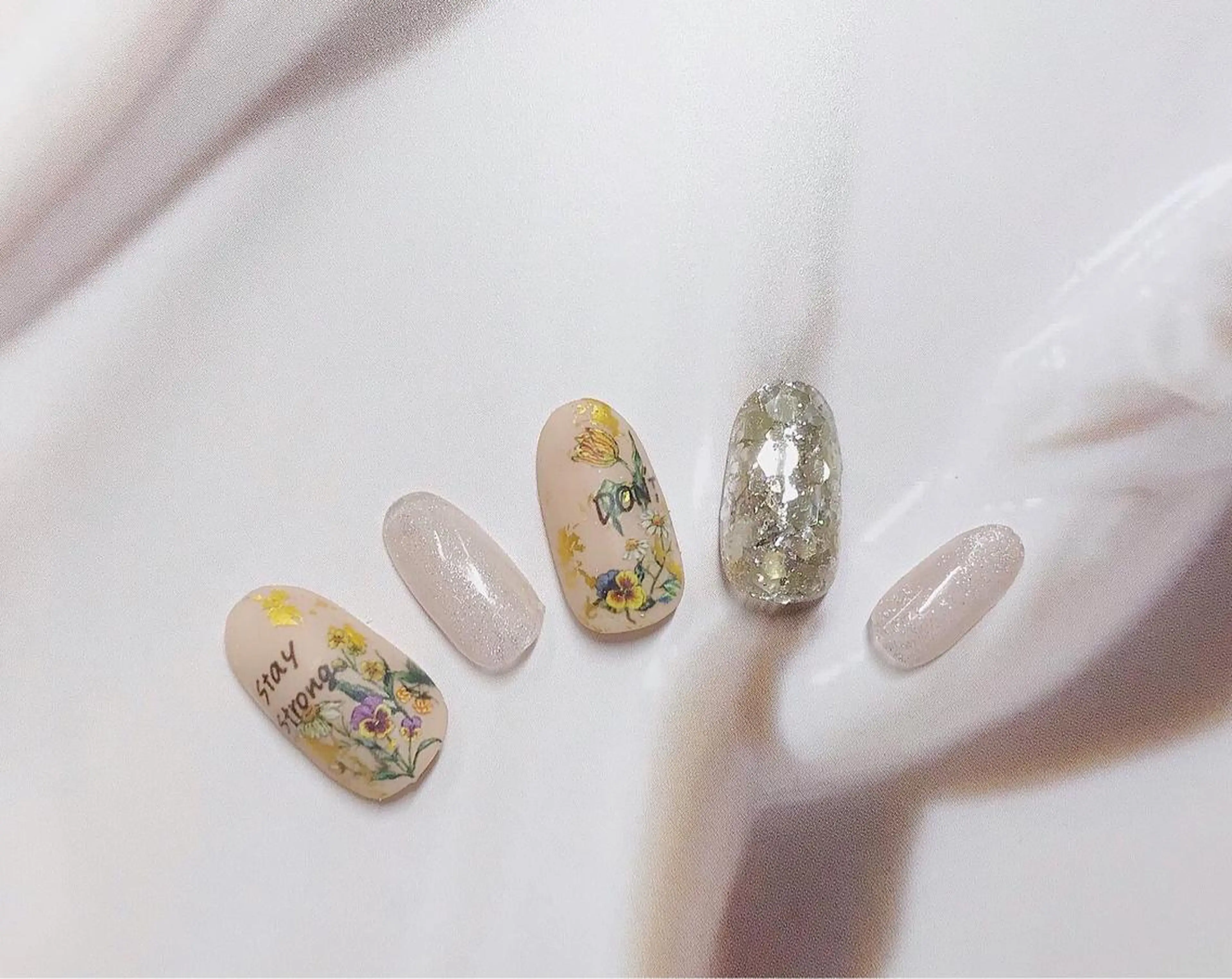 ネイル ワンカラーネイル FAB メンズ脱毛のエステ・リラクイメージ