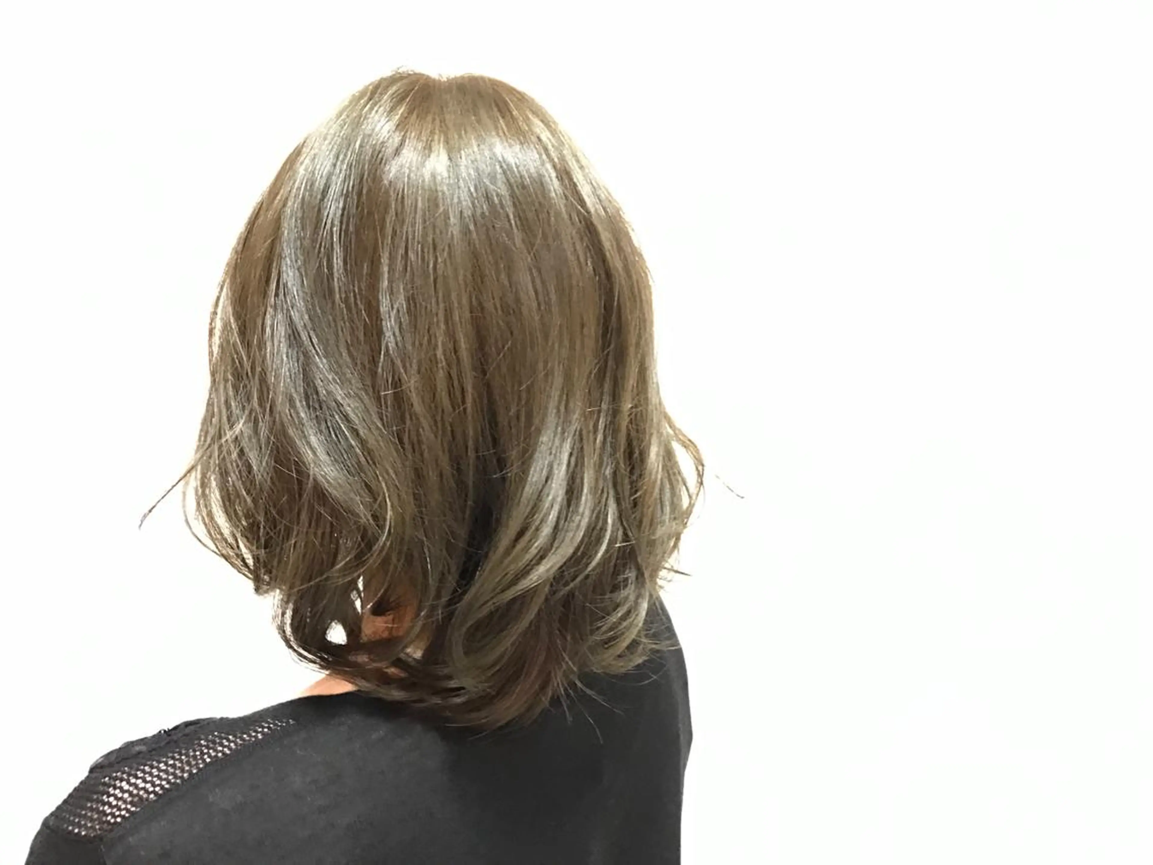 カラー イルミナカラー 💜ツヤヘアケア🩷 サトウシュンスケのヘアスタイル