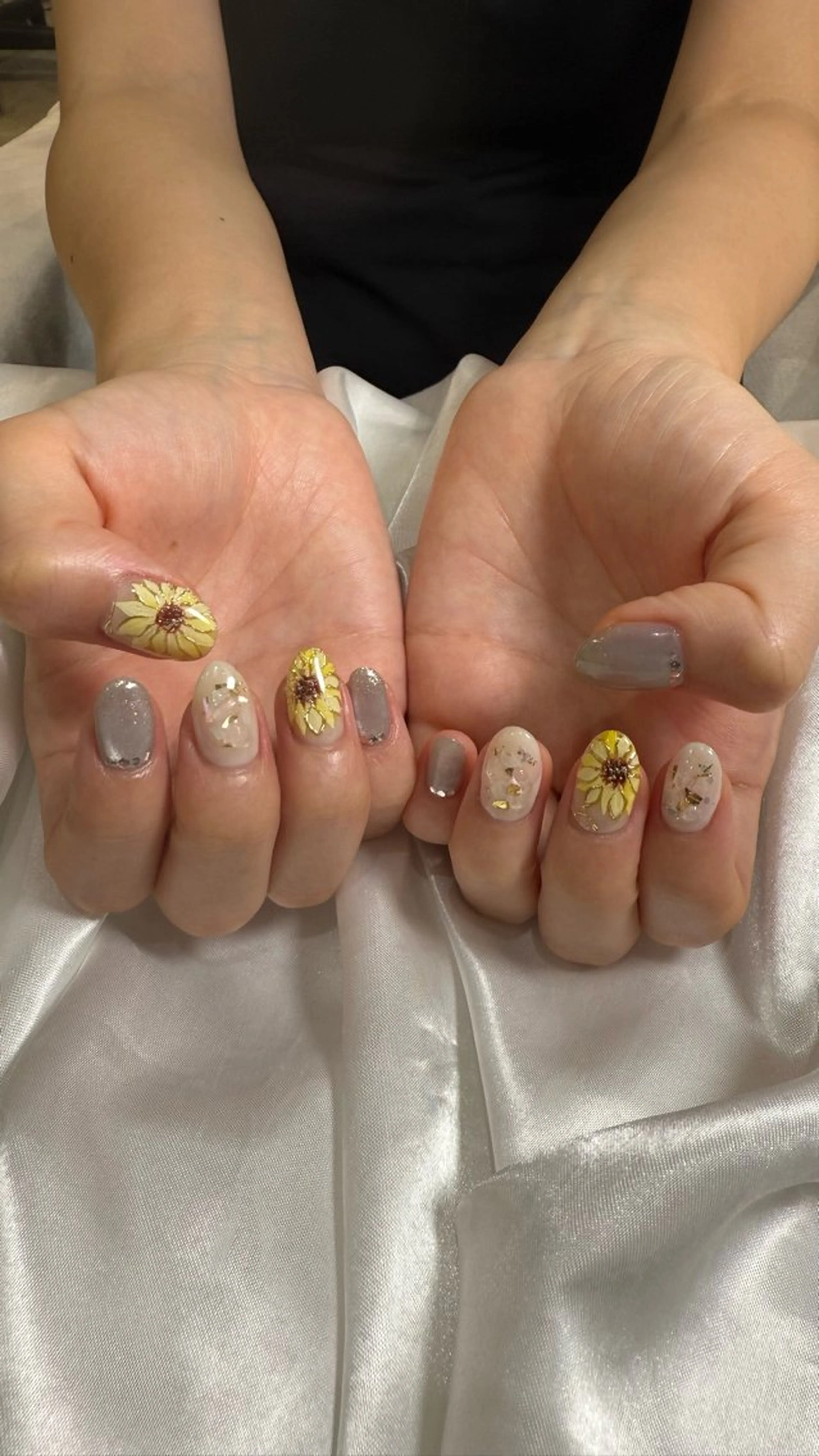 ネイル 栗林 夏鈴のネイルデザイン