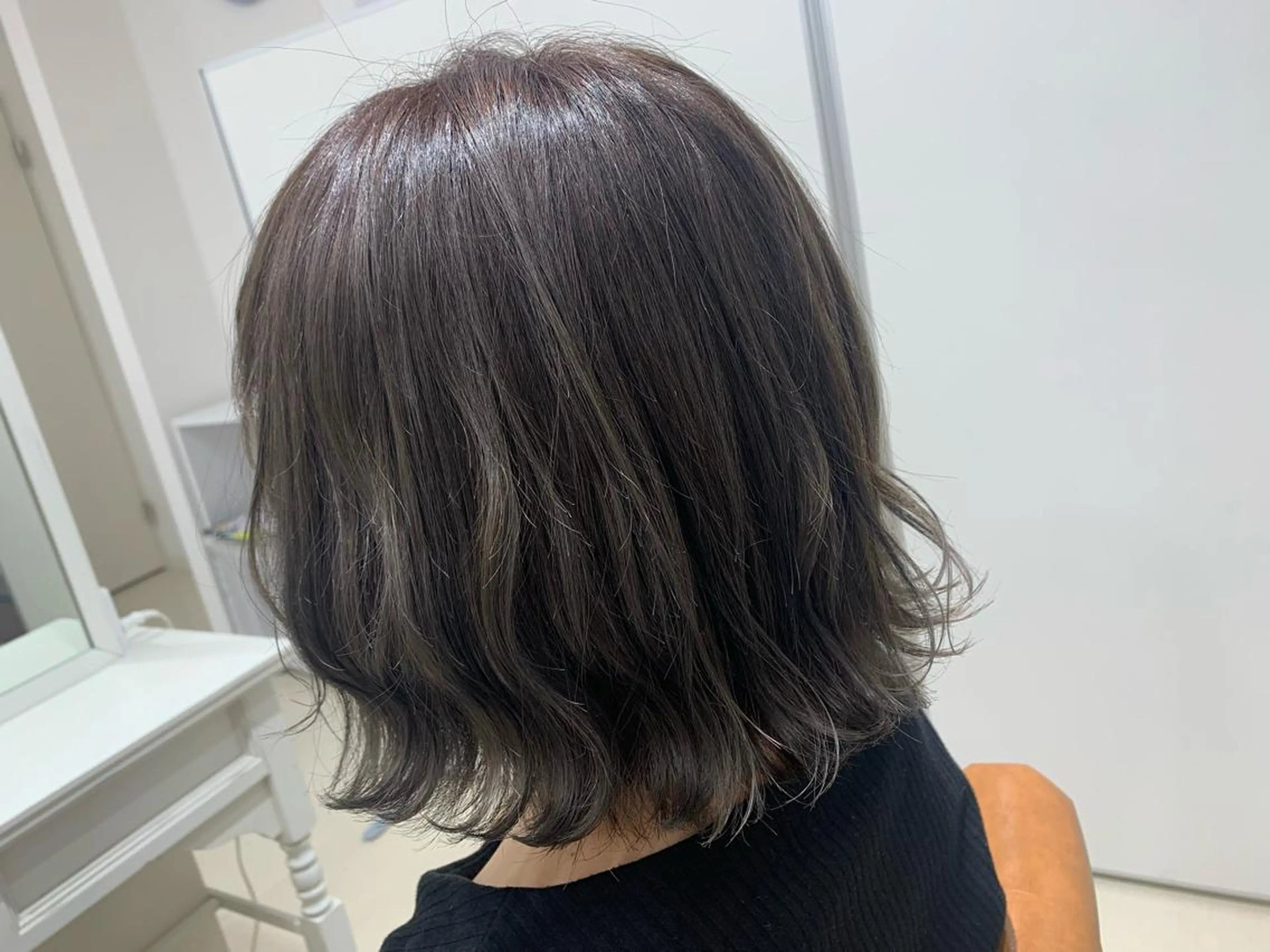 ミディアム ヘアカラー 井上 美春のヘアスタイル