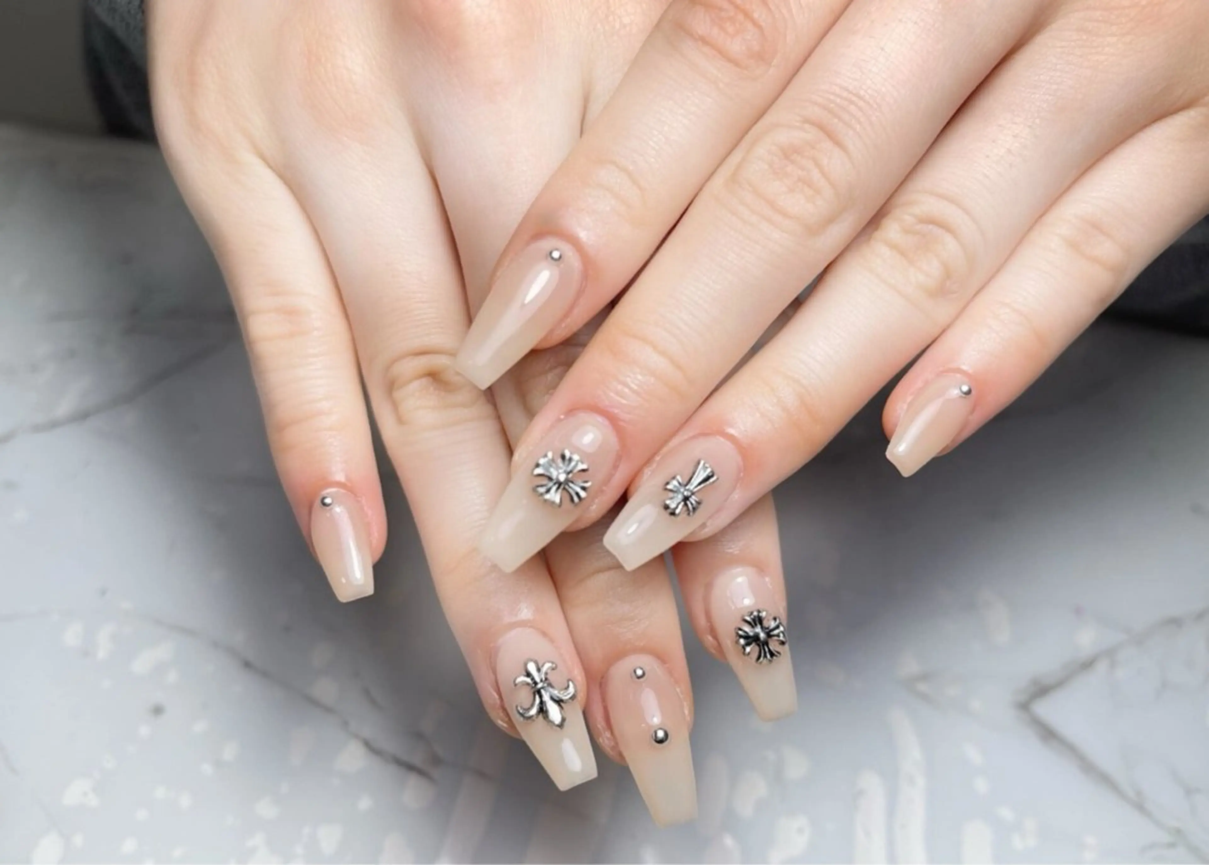 ネイル アートネイル フレンチネイル ジェルネイル グラデーション 韓国ネイル 村中 ハナのネイルデザイン