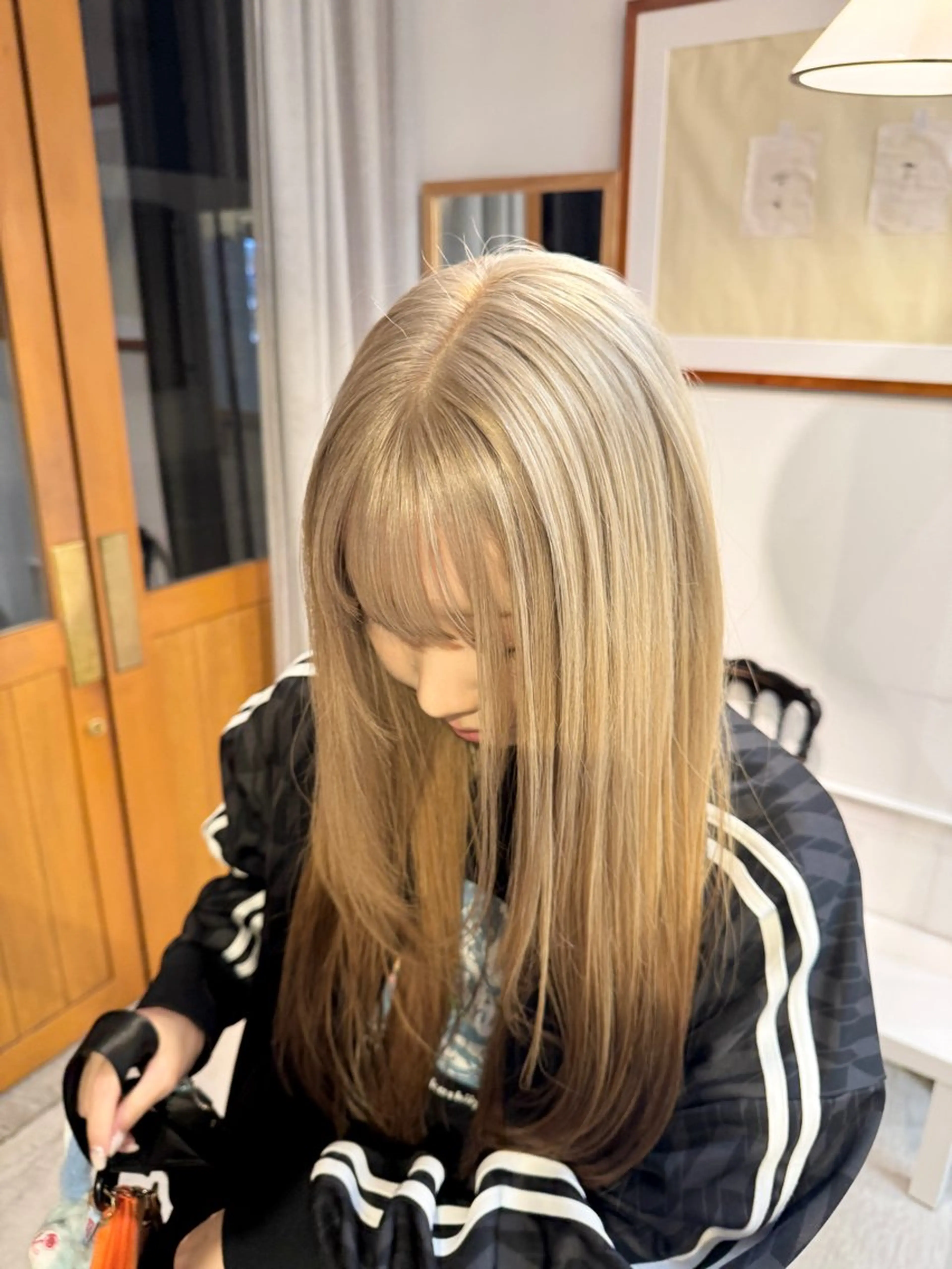 ロング カラー ヘアカラー トリートメント 透明感カラー/ハイト ーン/メイク/umiのヘアスタイル