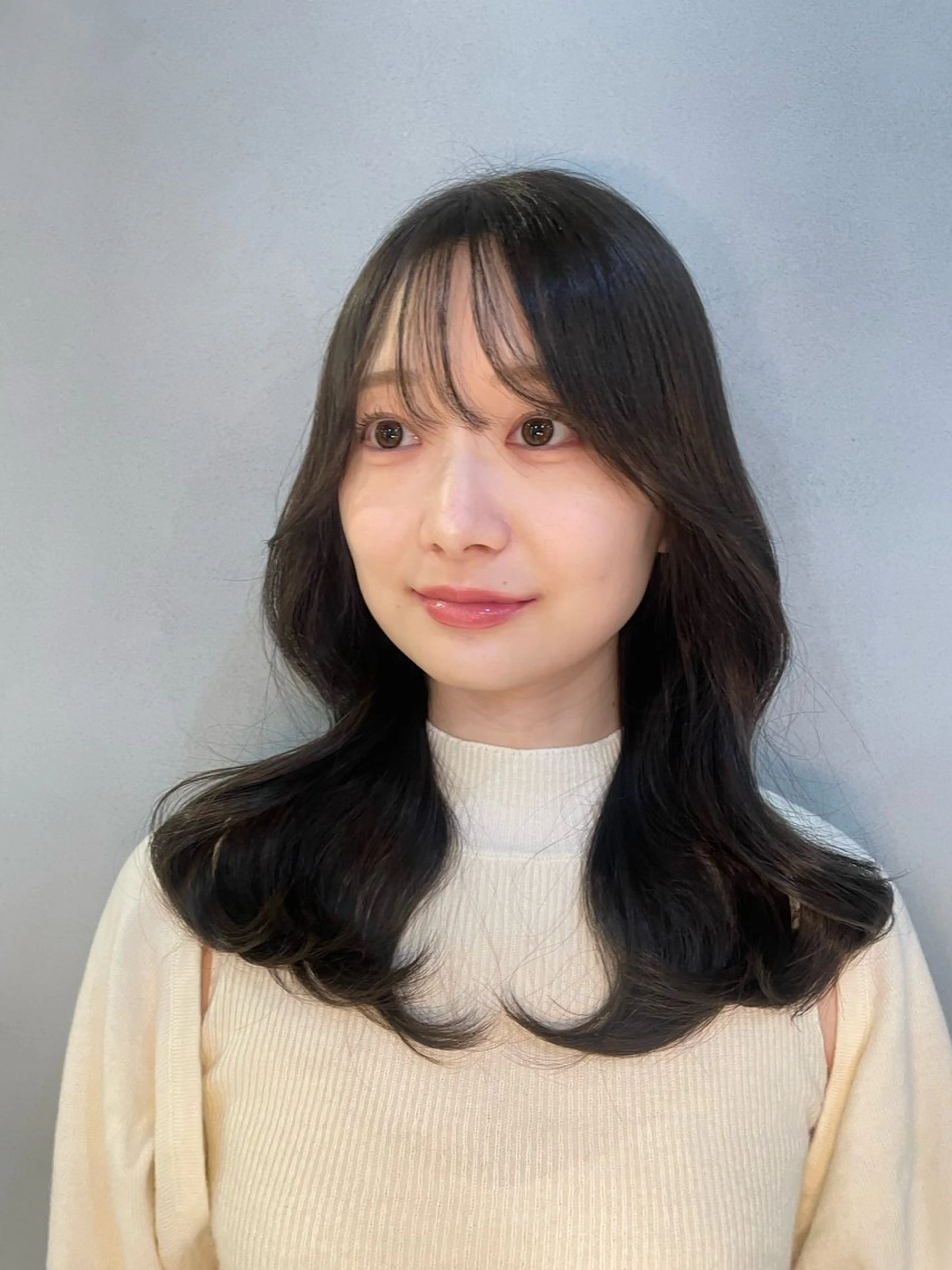 セミロング see. REIRAのヘアスタイル