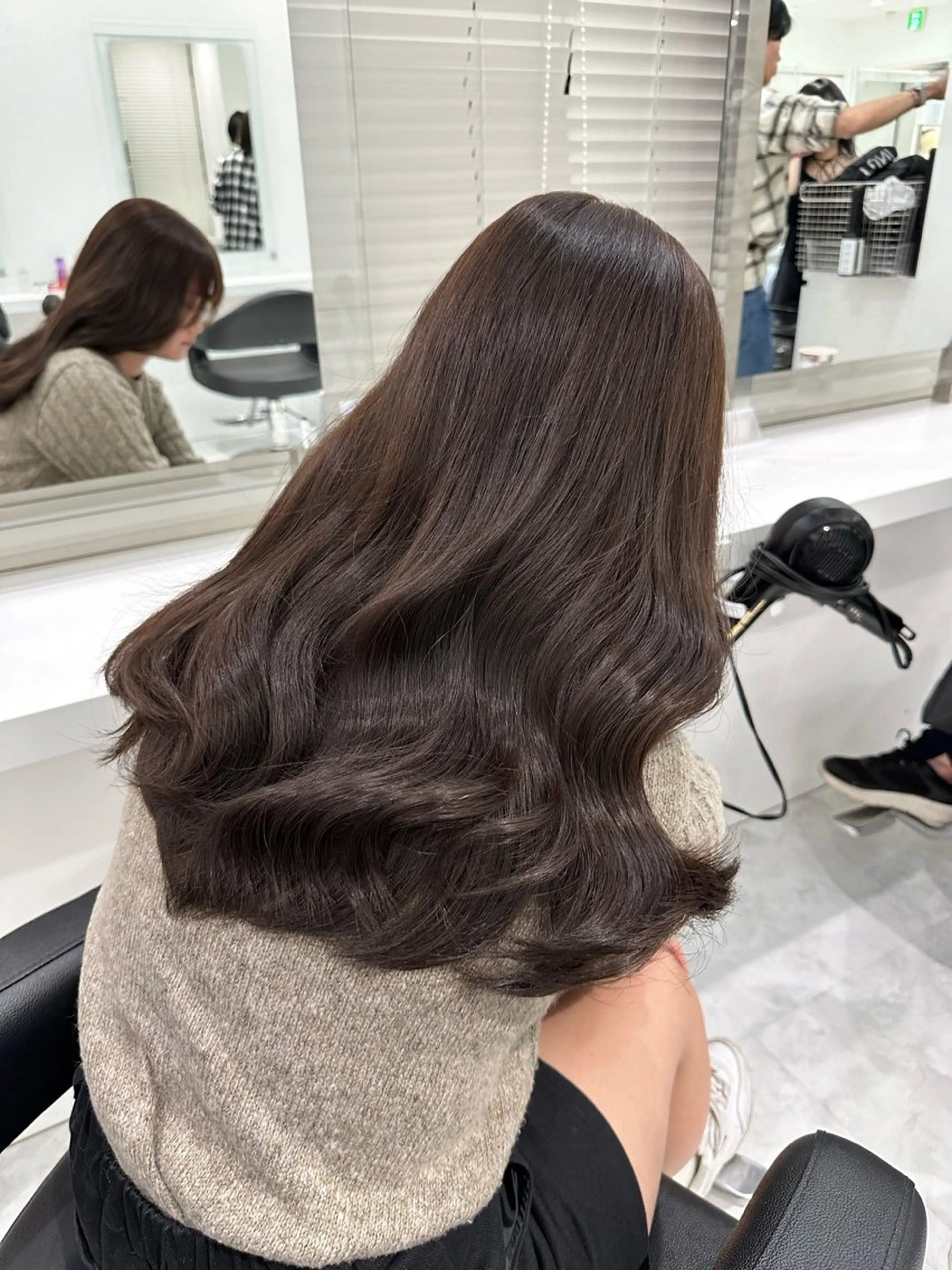 ミディアム カラー ヘアカラー トリートメント ♡上品韓国髪♡ブラ ウン/SAYATOのヘアスタイル