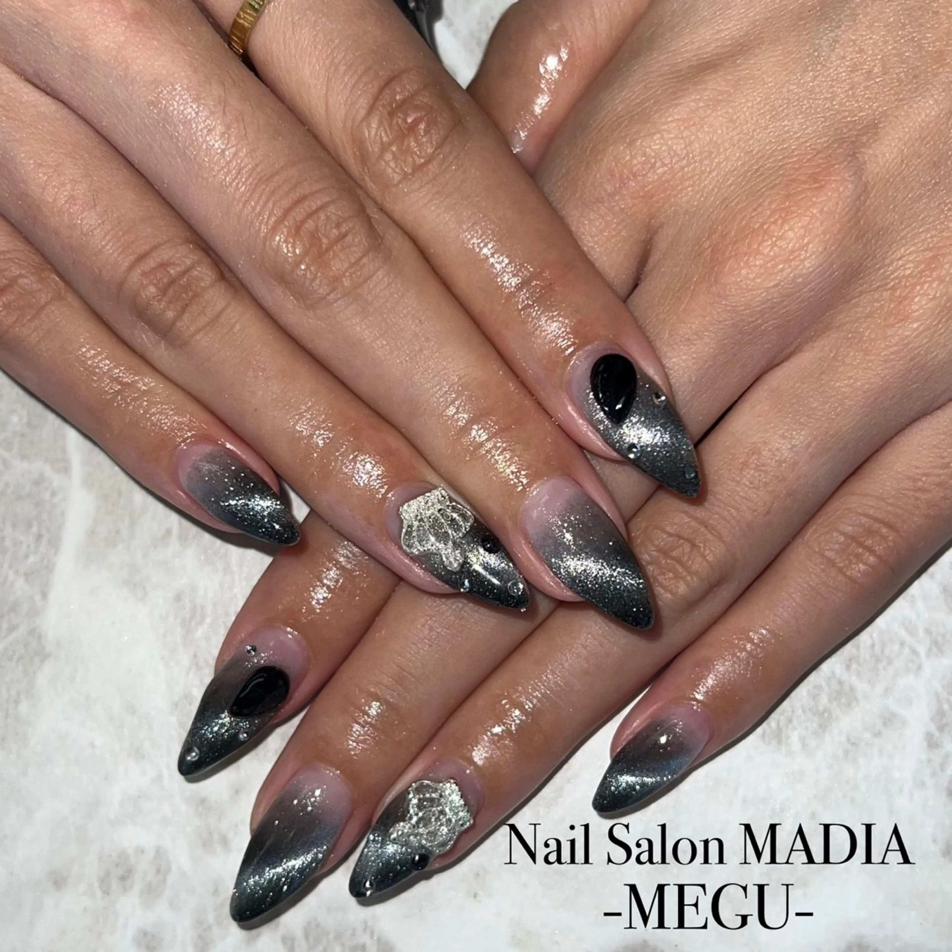 ネイル MADIA藤沢所属・MADIA MEGUのネイルデザイン