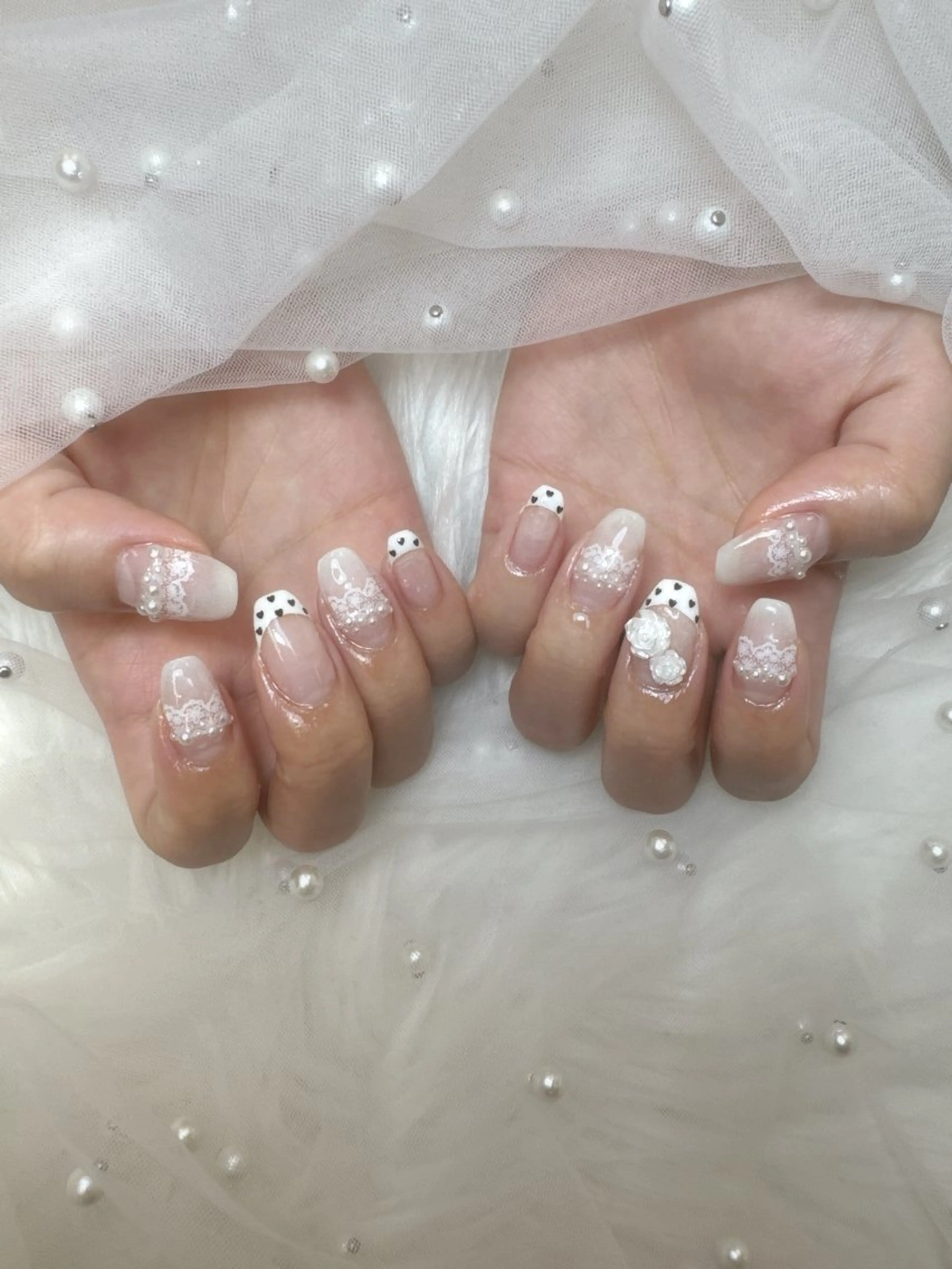 ネイル 持ち込み ハンドネイル Queeens nailのネイルデザイン