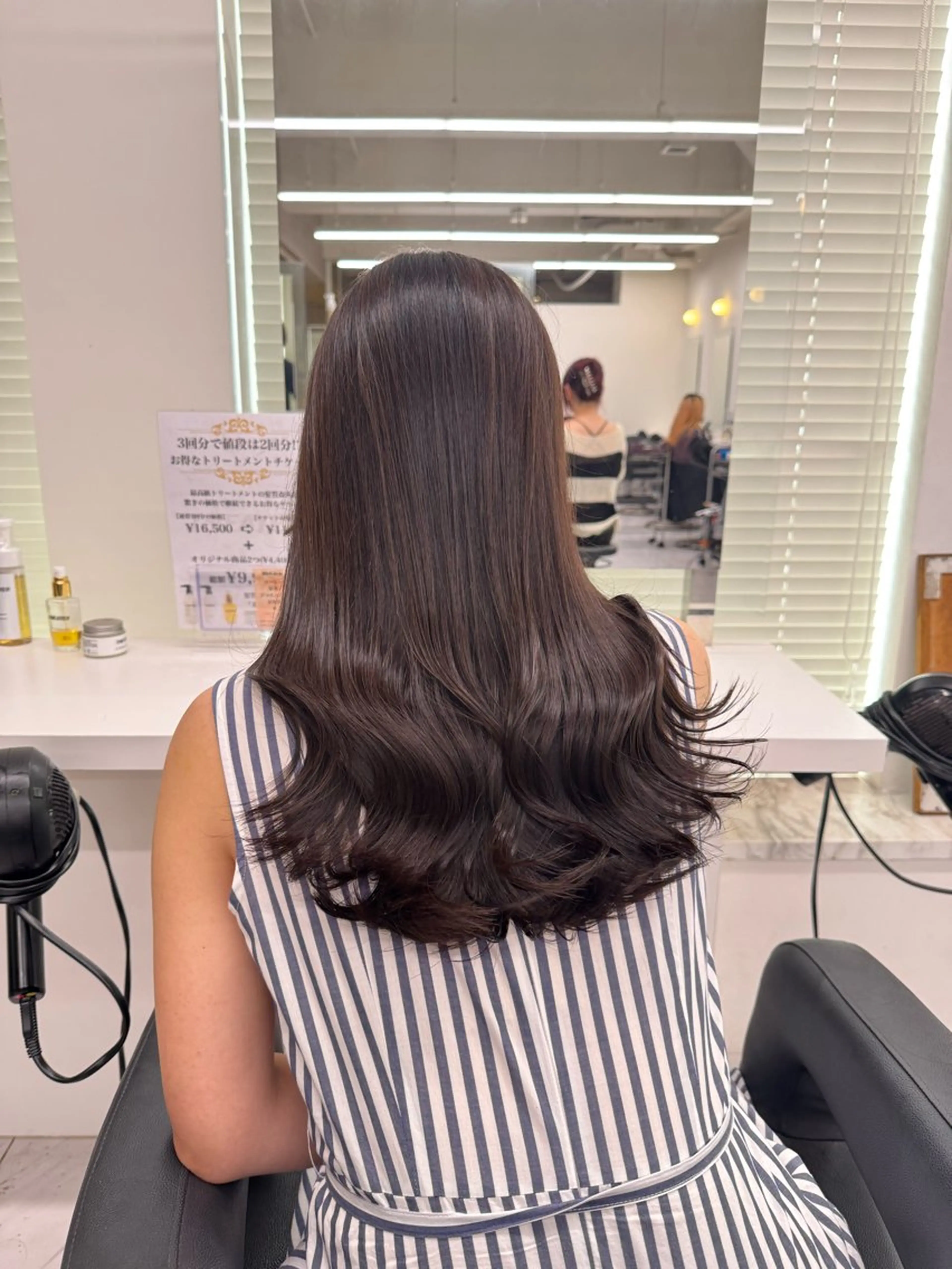 セミロング カラー ヘアアレンジ メンズ グレージュ ヘアカラー トリートメント ヘアセット 艶カラー の達人のヘアスタイル