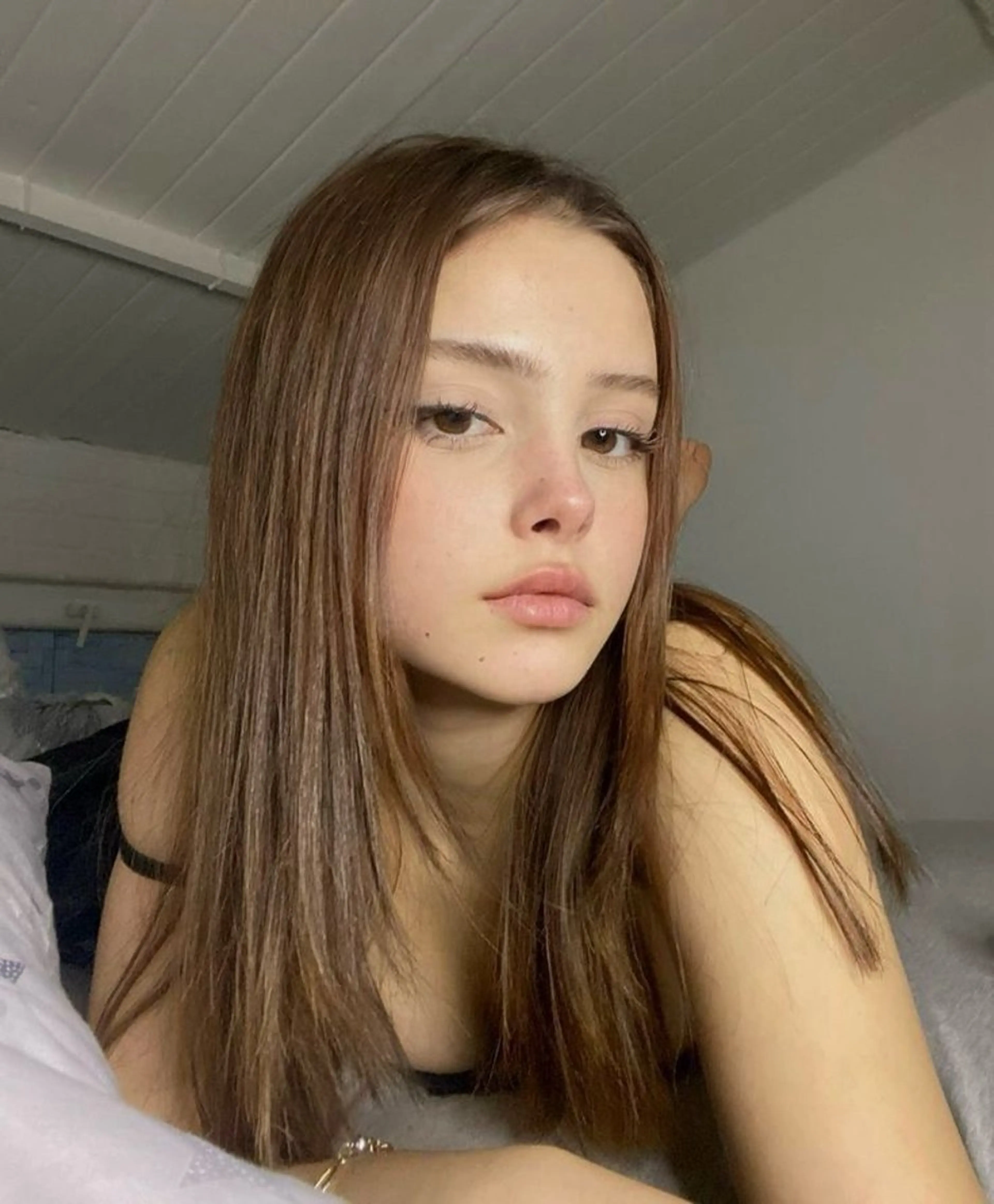 カラー パーマ ヘアアレンジ メンズ ヘアカラー トリートメント ヘッドスパ ヘアセット 🥯縮毛/レイヤー/ ベージュヘア🥯のヘアスタイル