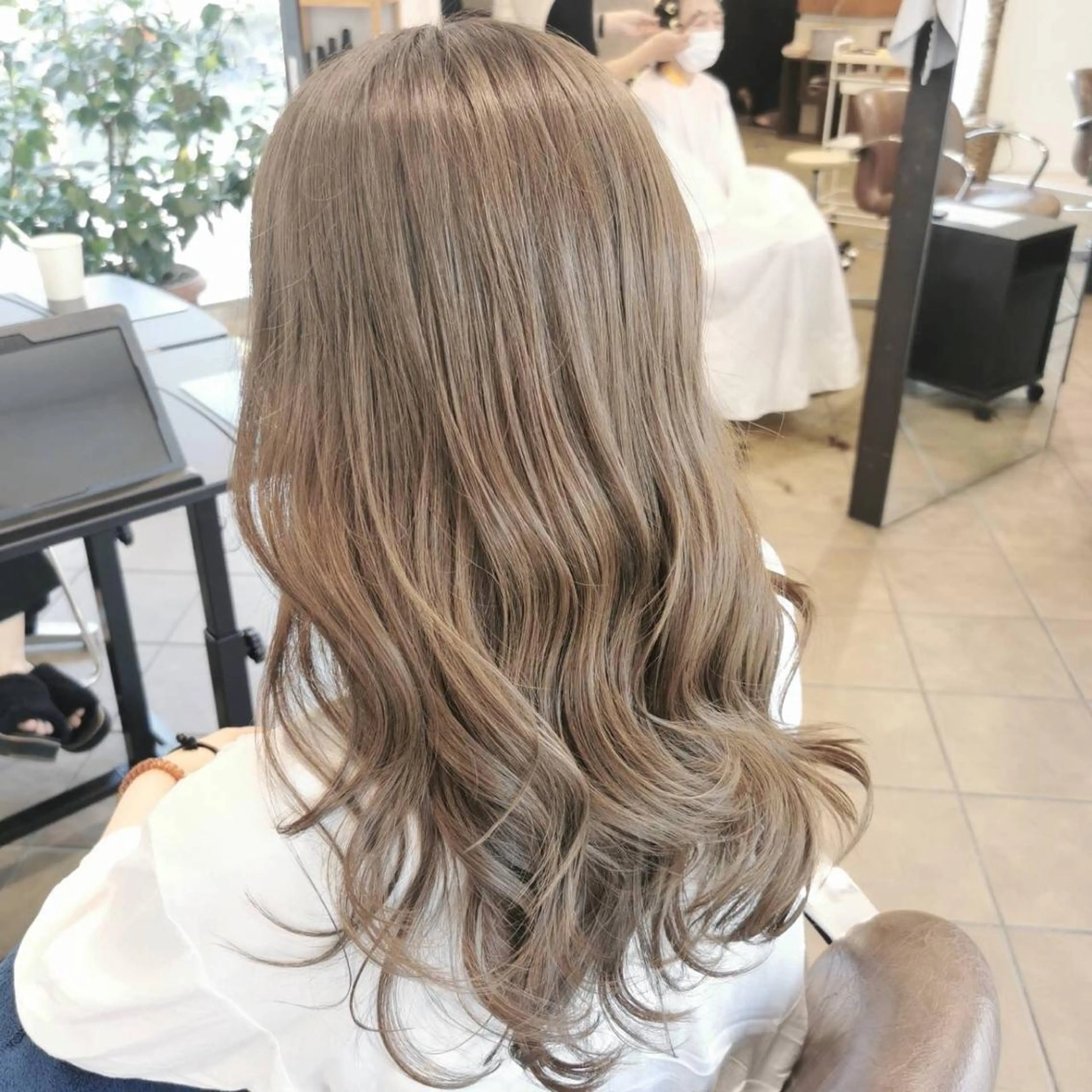 ミディアム カラー ヘアアレンジ 髪質改善/レイヤー 兼折楓馬のヘアスタイル