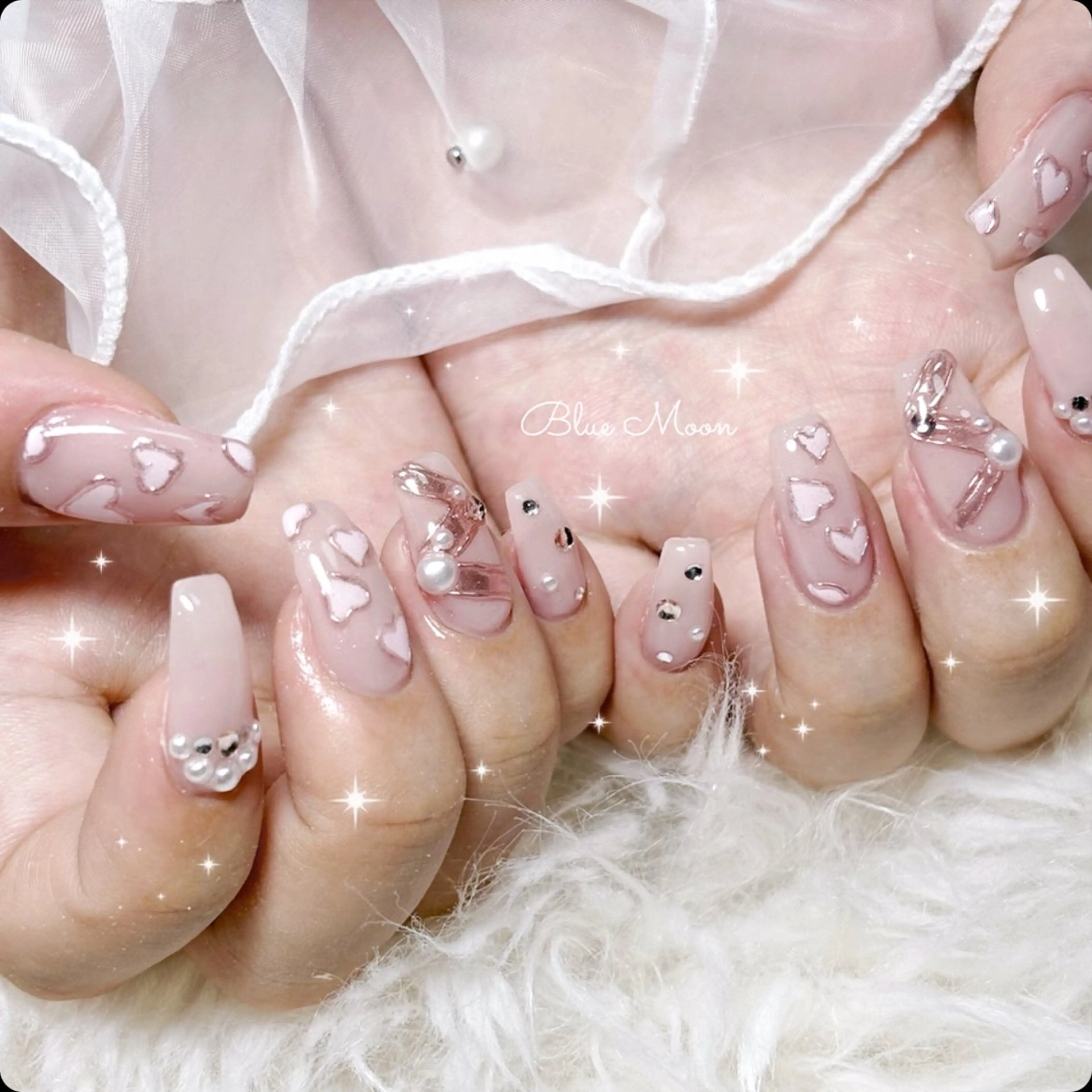 ネイル ミラーネイル ハンドネイル フットネイル ハンドケア nail salon Blue Moonのネイルデザイン