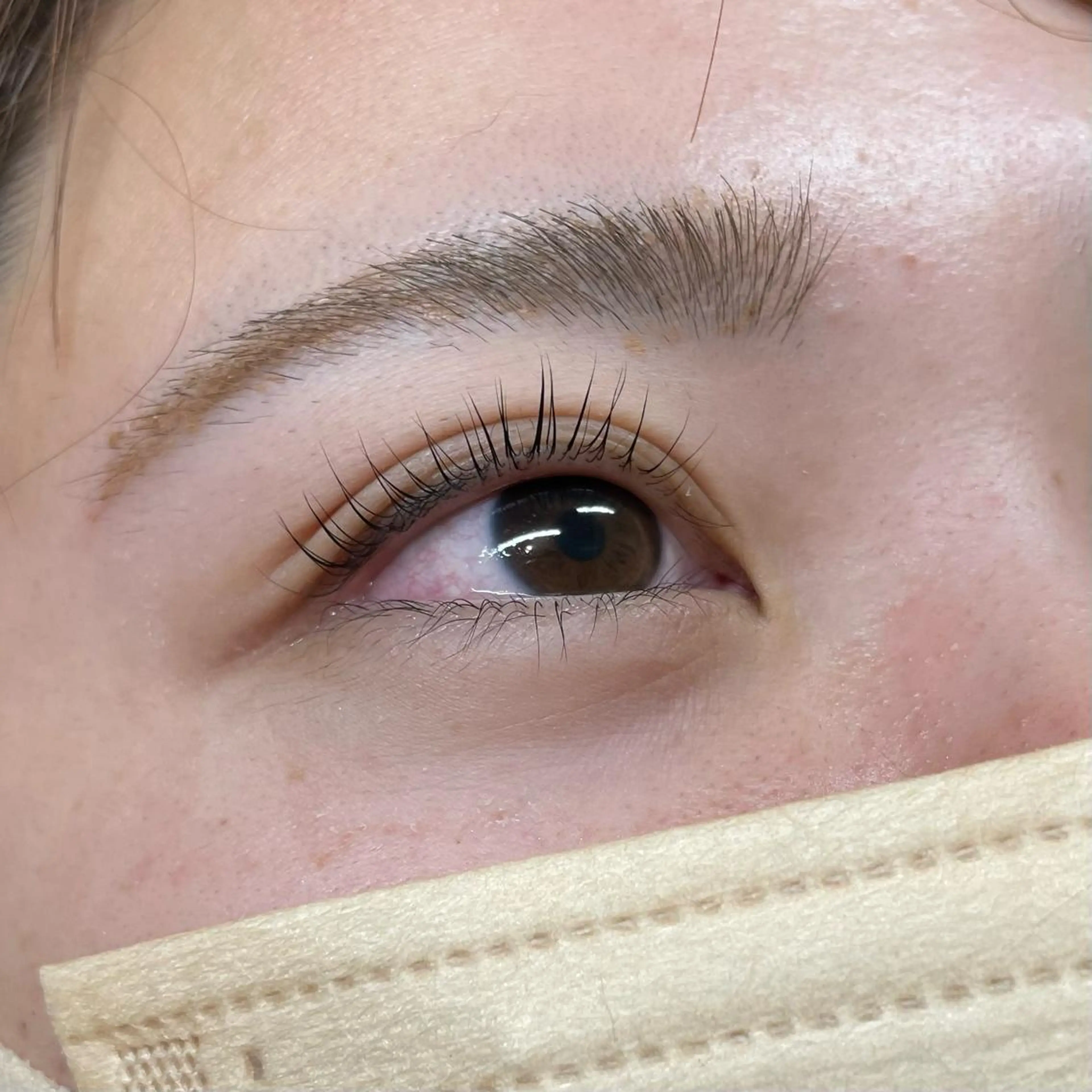 マツエク・マツパ ROW beaute所属・ROW beaute Sakiの眉毛・アイブロウイメージ