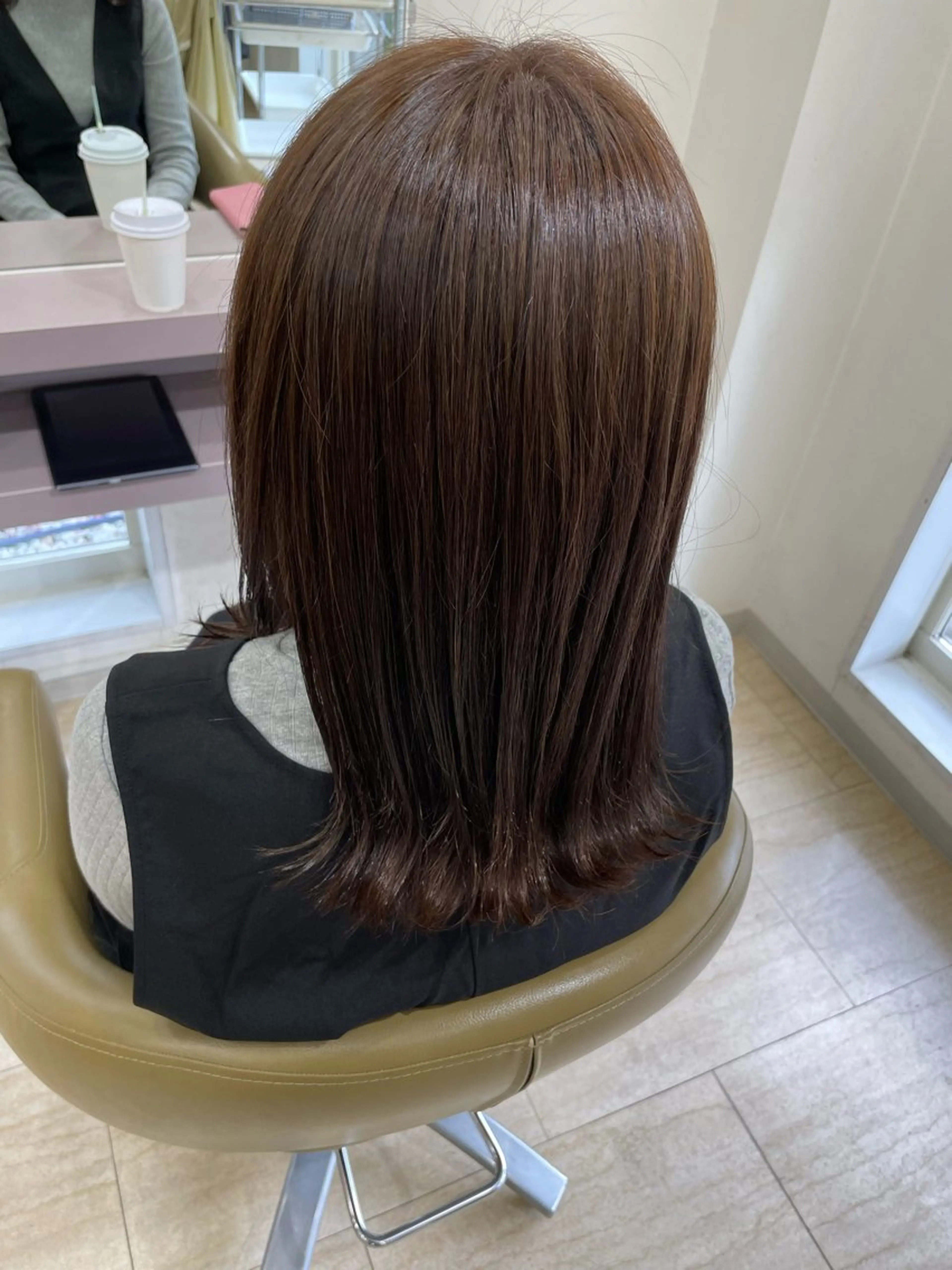 セミロング カラー 工藤 彩花のヘアスタイル