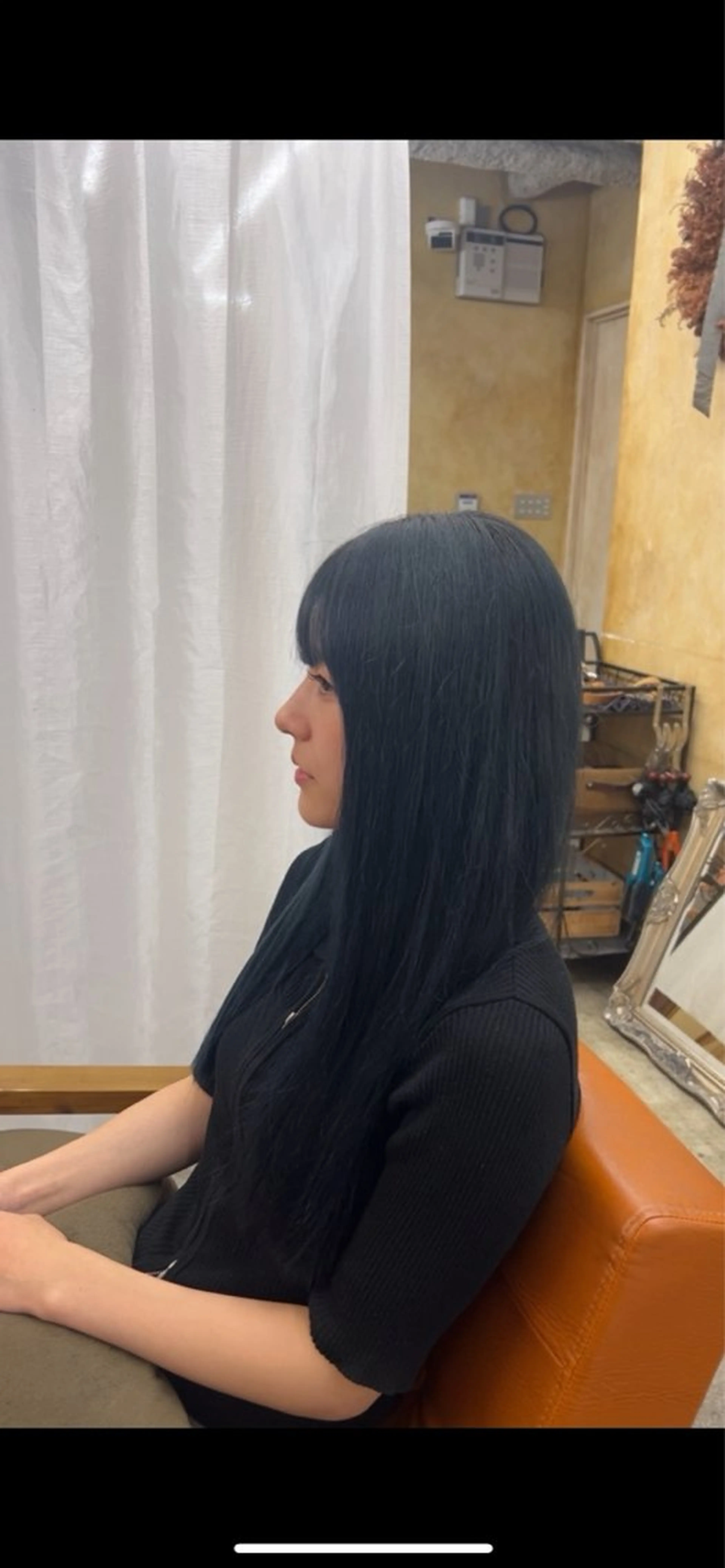 ロング ヘアカラー トリートメント ともざねゆか UniQのヘアスタイル