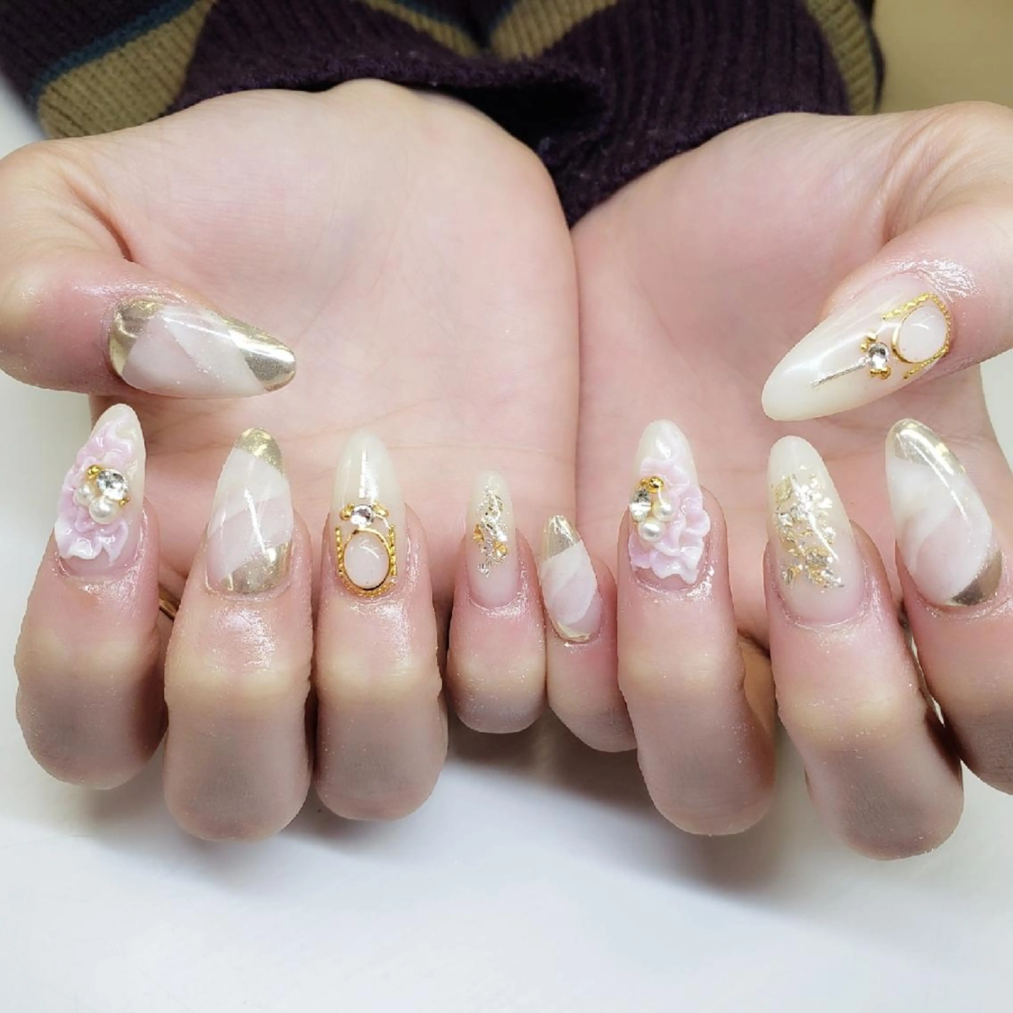 ネイル 成人式 クロキ 。のネイルデザイン