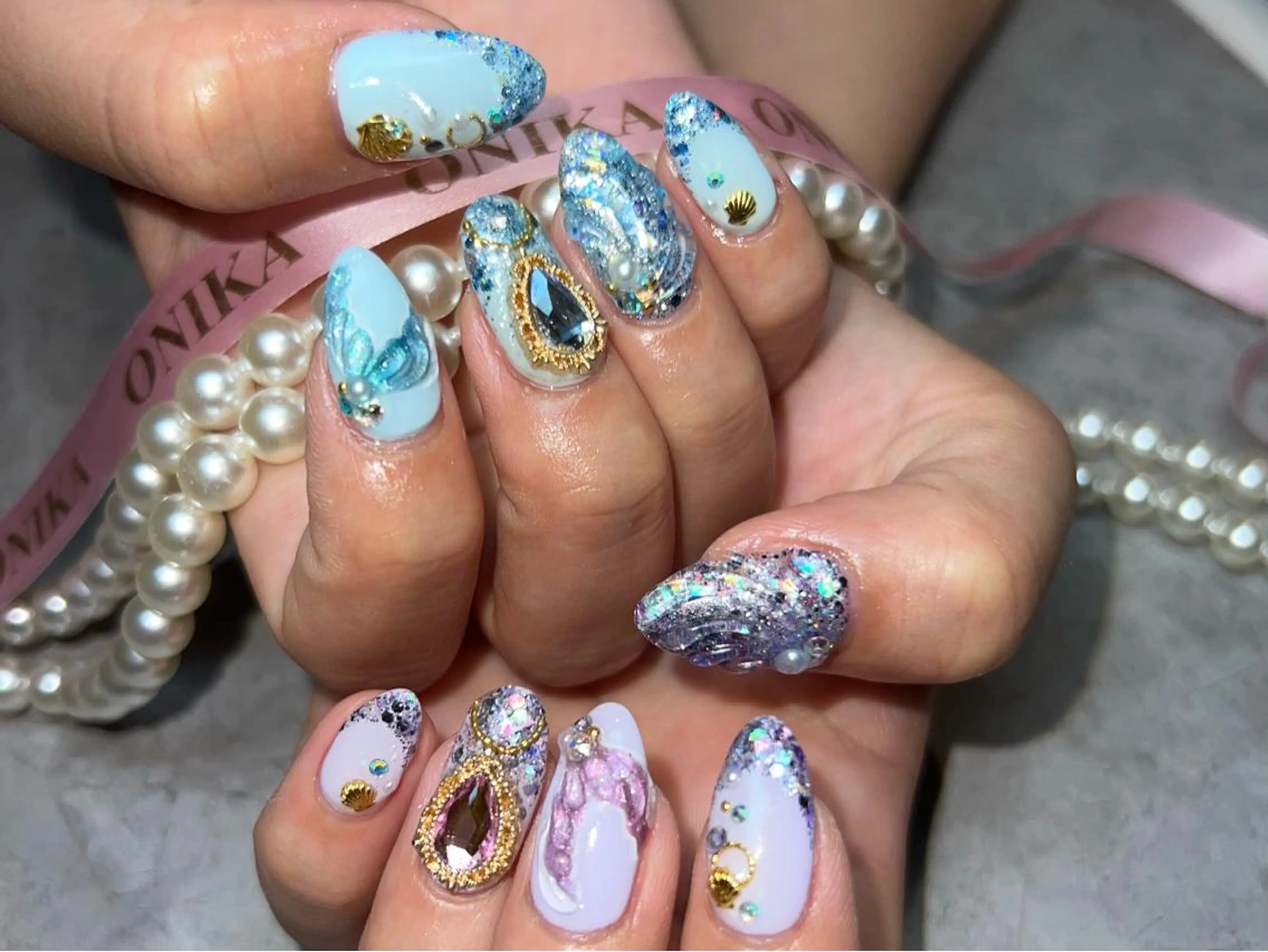 ミディアム ONIKA Nail 青山通り店所属・ONIKA Nail 表参道A4徒歩2分のネイルデザイン