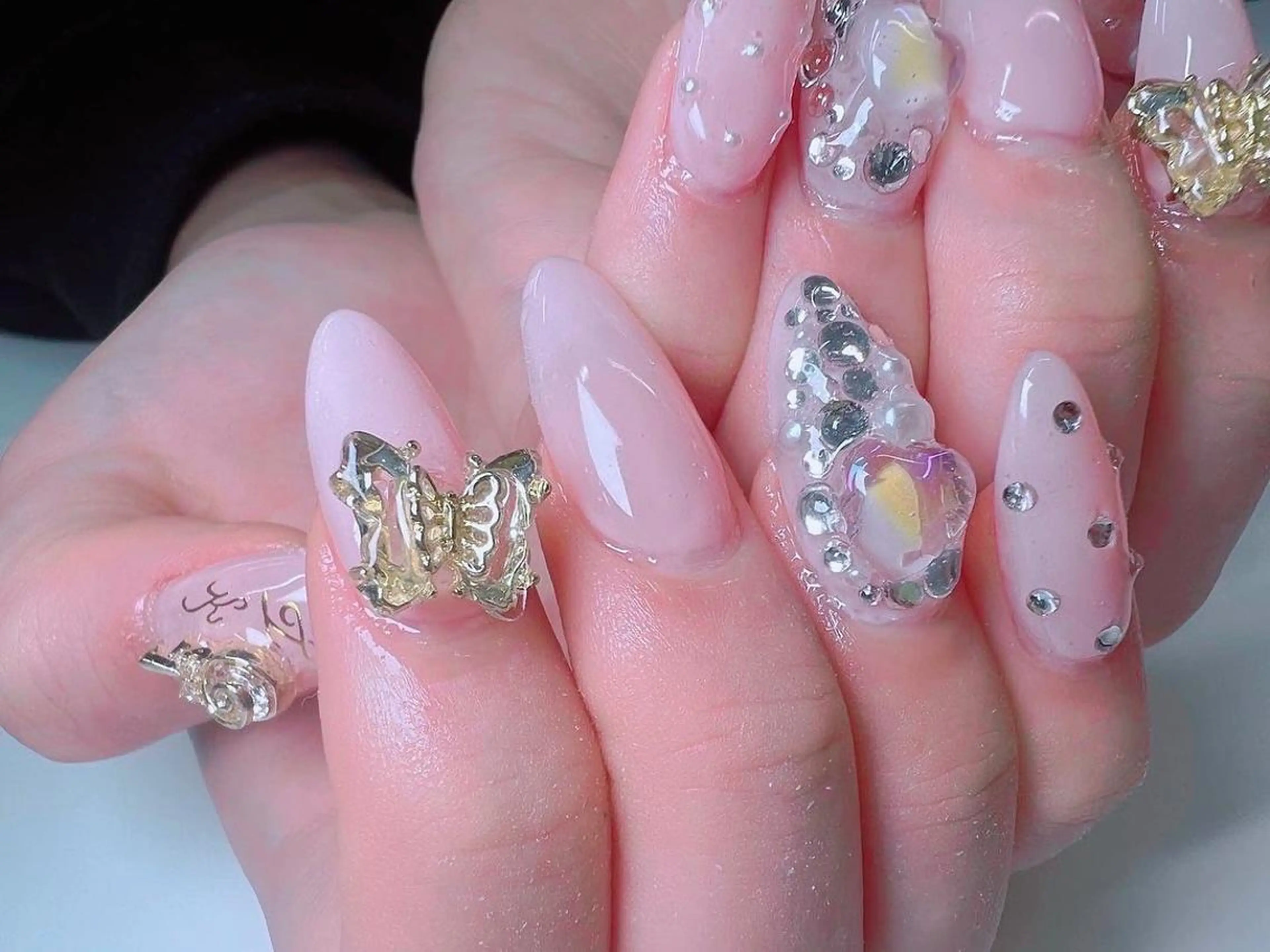 ネイル Nail Salon L'arc所属・💊大阪/心斎橋 moni🧠のネイルデザイン