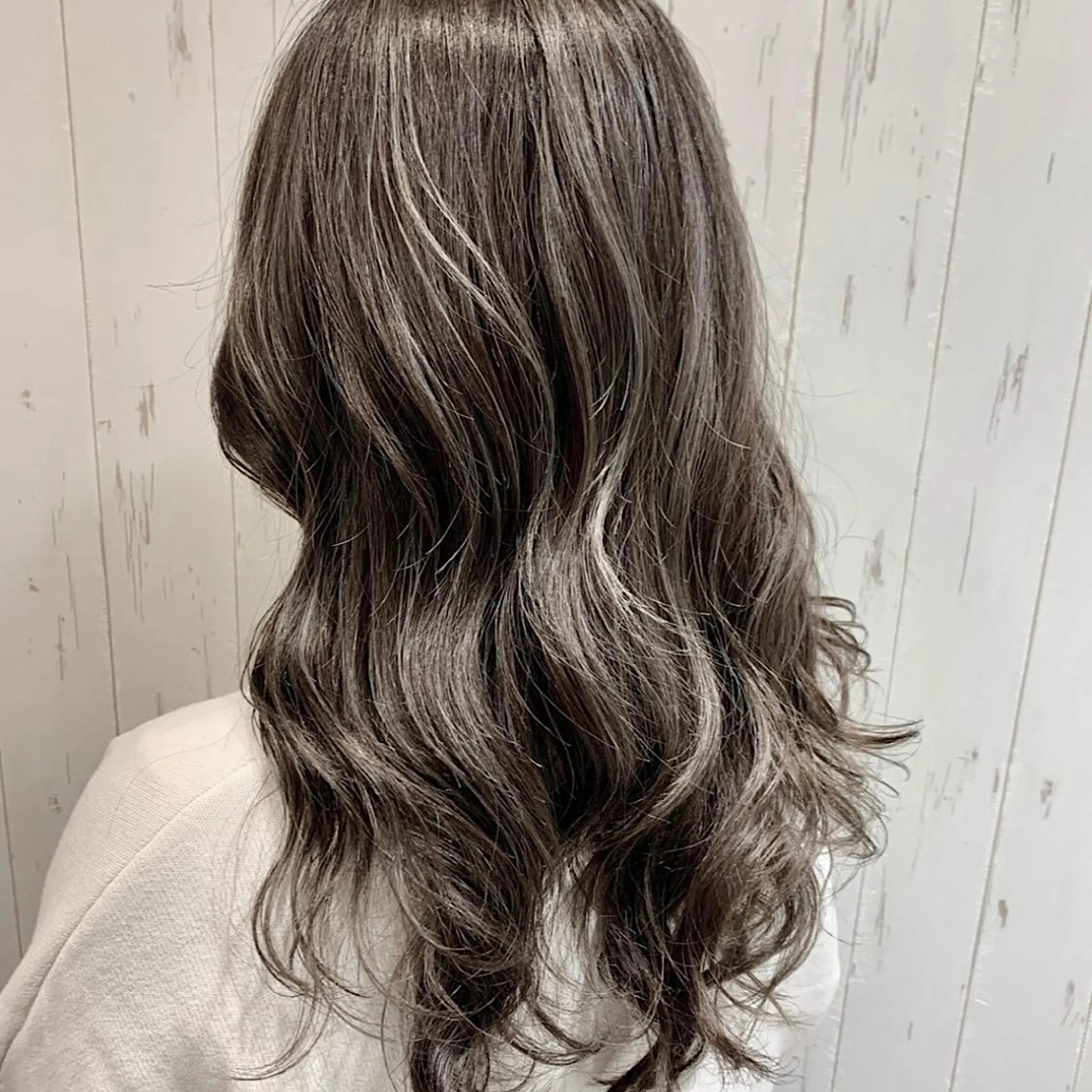 ロング 中西 未久のヘアスタイル