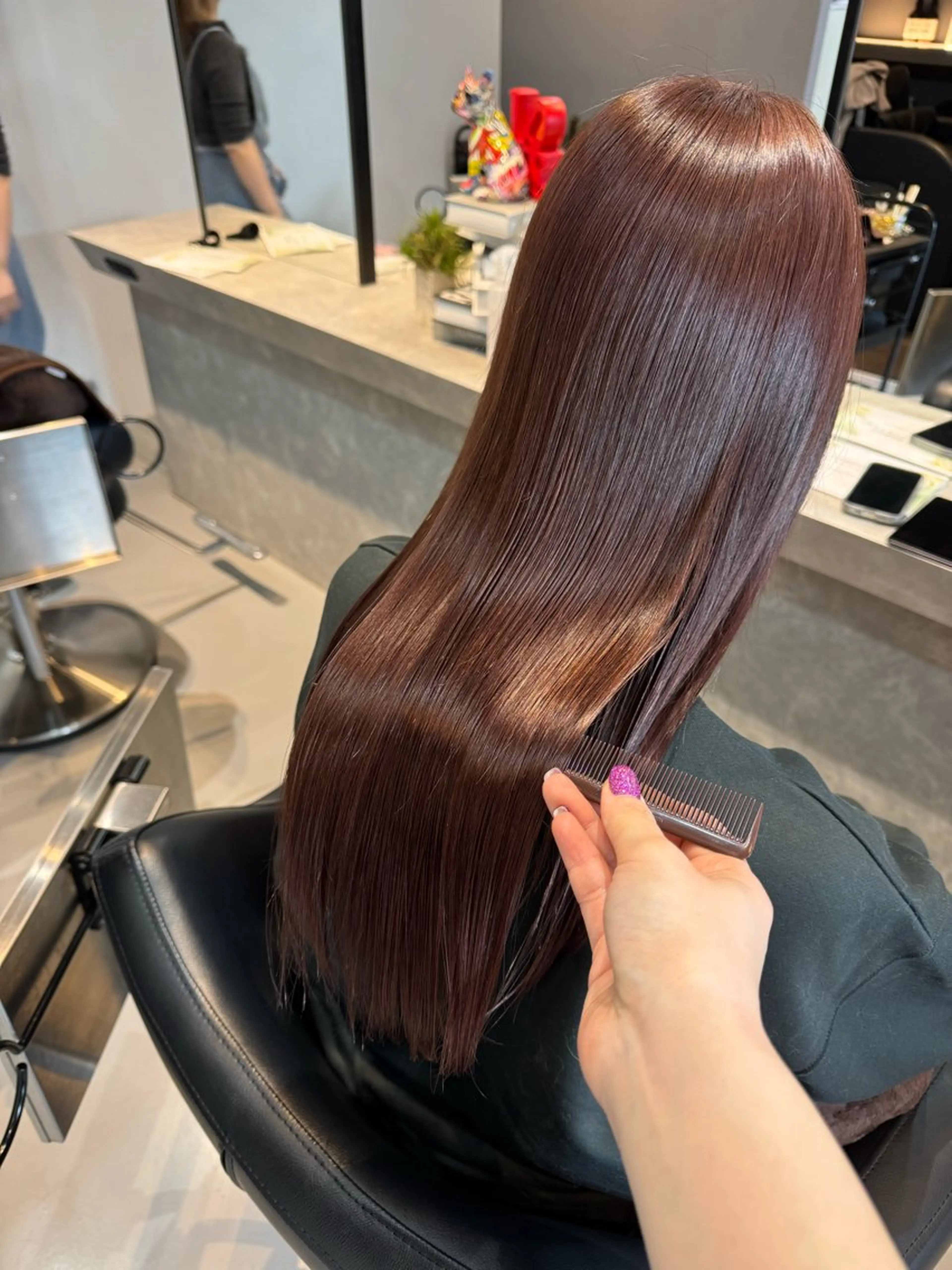 ロング カラー ブリーチ ブリーチなしカラー ピンクカラー 髪質改善 トリートメント ヘアカラー 髪質改善×艶カラー Haruのヘアスタイル