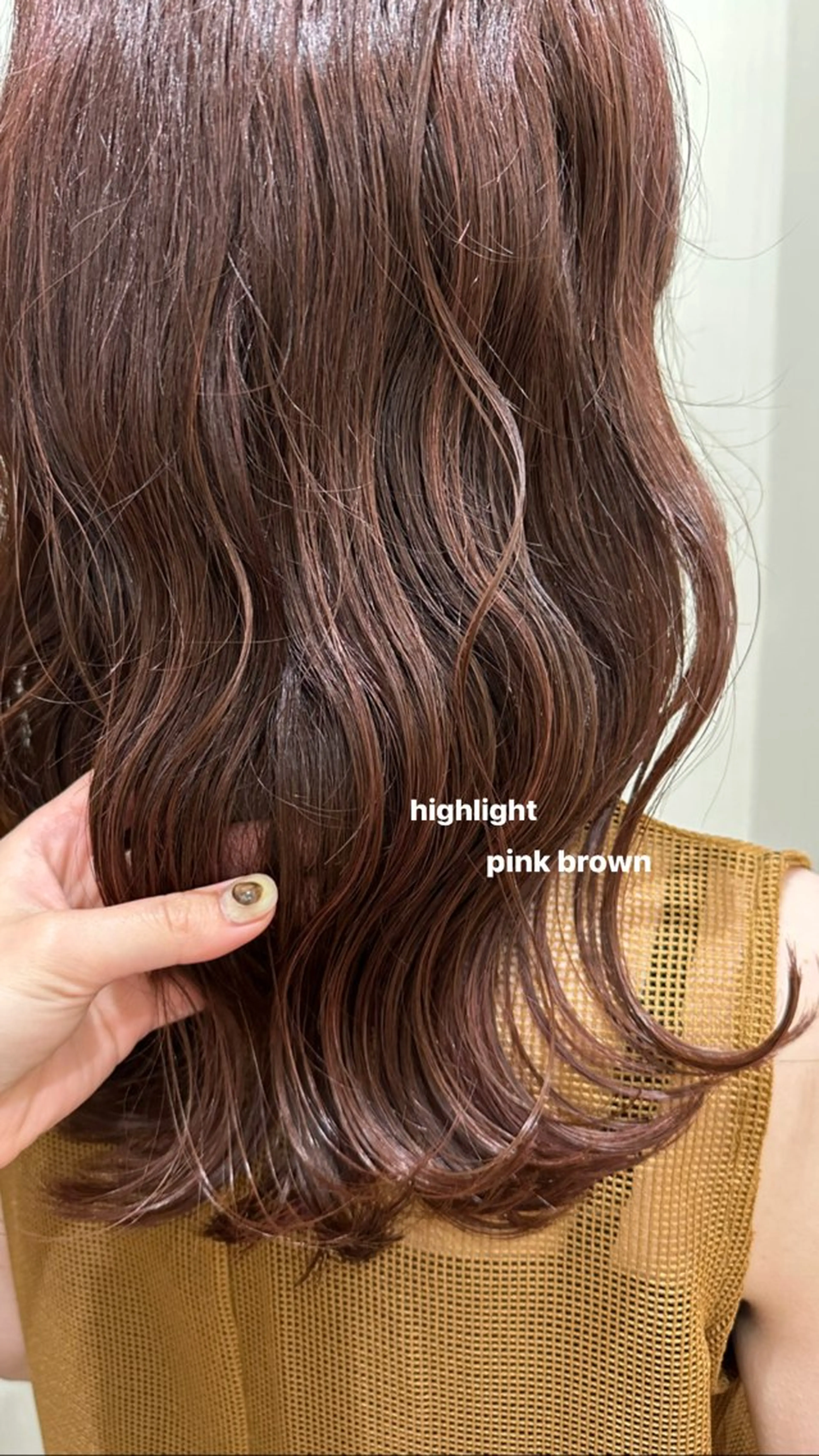 カラー v-lab studio所属・韓国レイヤーカット/ 艶カラー/ noaのヘアスタイル