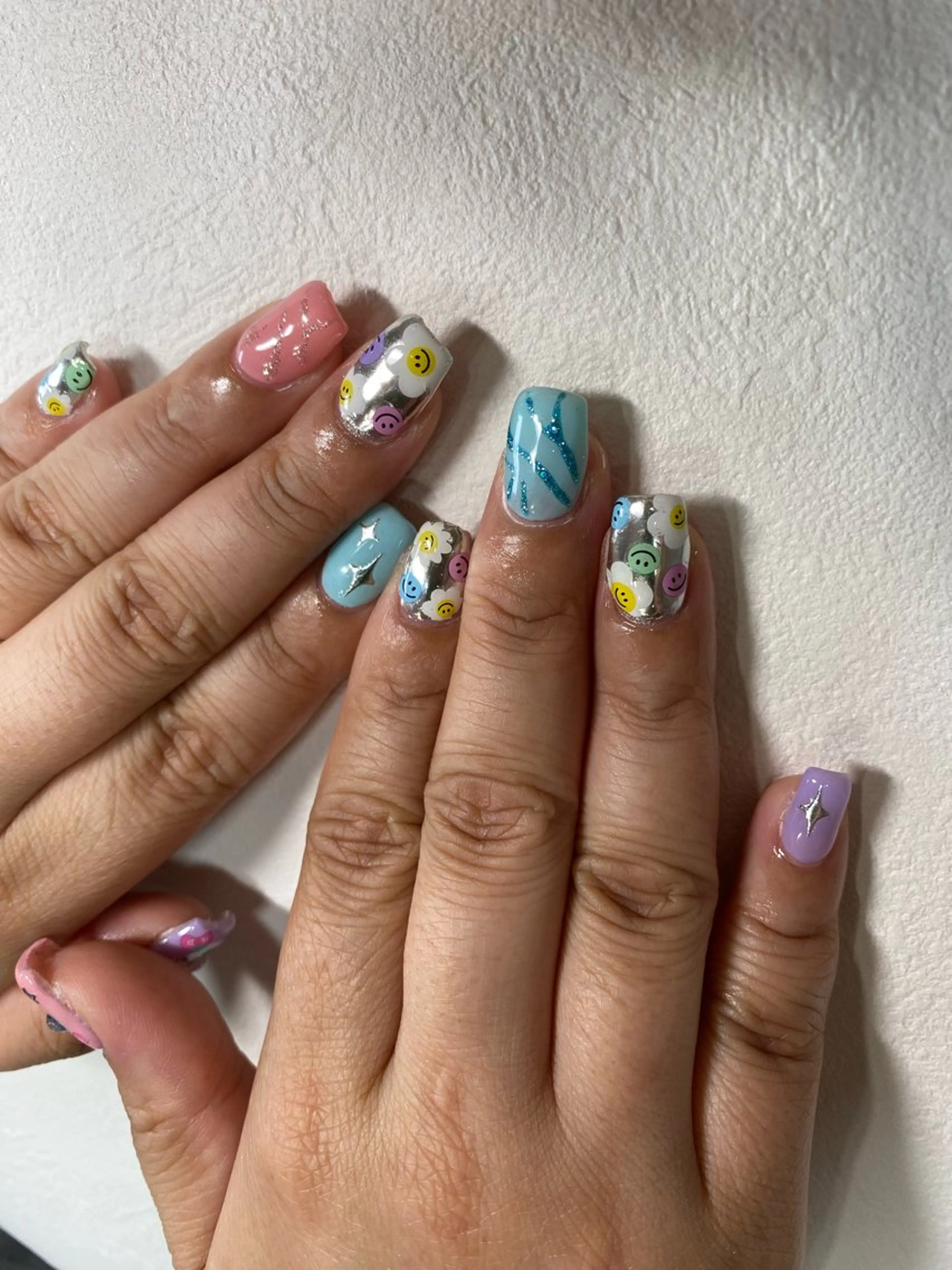 ネイル ハンドネイル デコパーツが得意♪ ネイル/眉毛/エステの眉毛・アイブロウイメージ