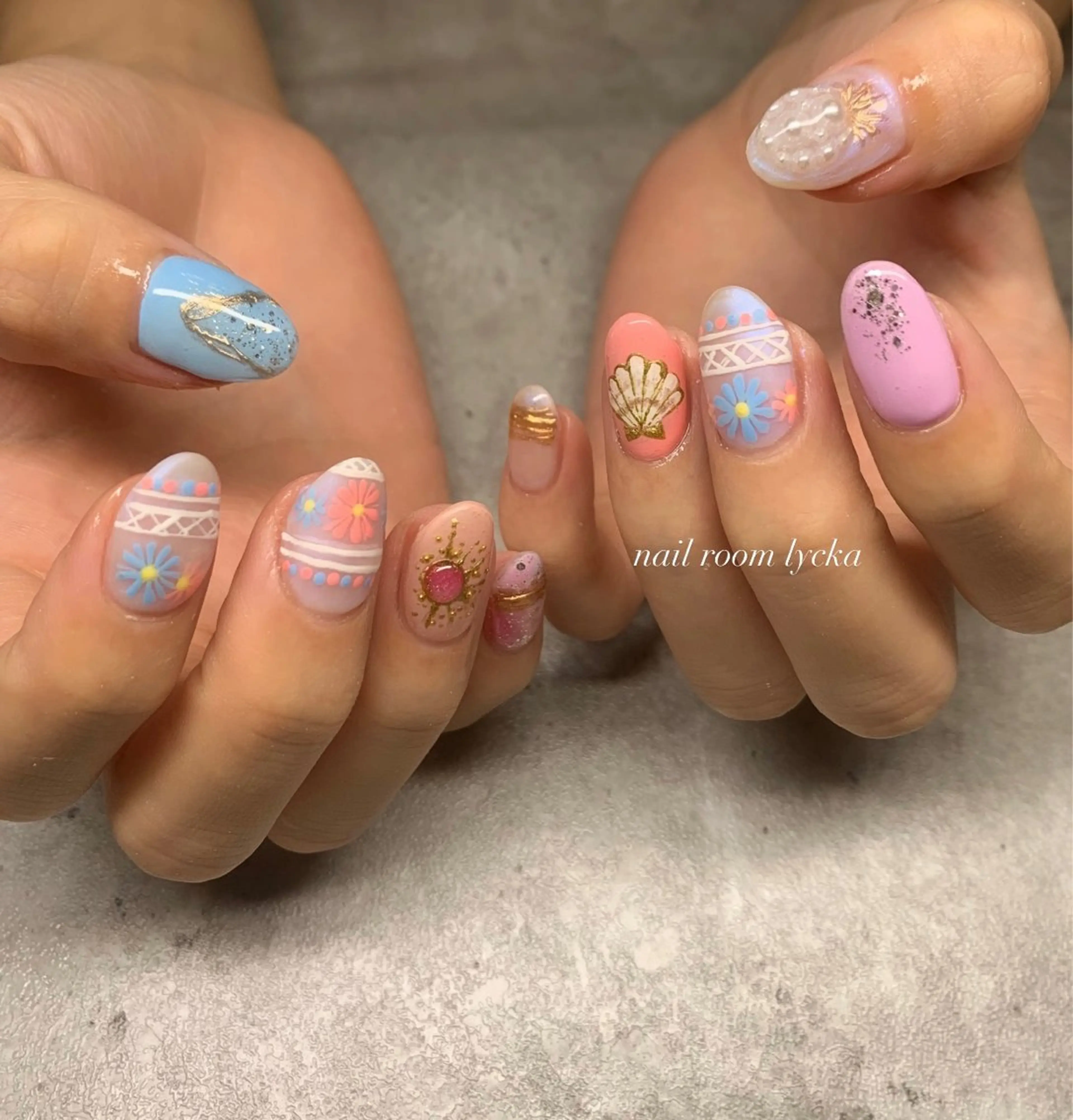 ネイル ﾈｲﾙﾙｰﾑﾘｯｶ 𝐦𝐚𝐲𝐮のネイルデザイン