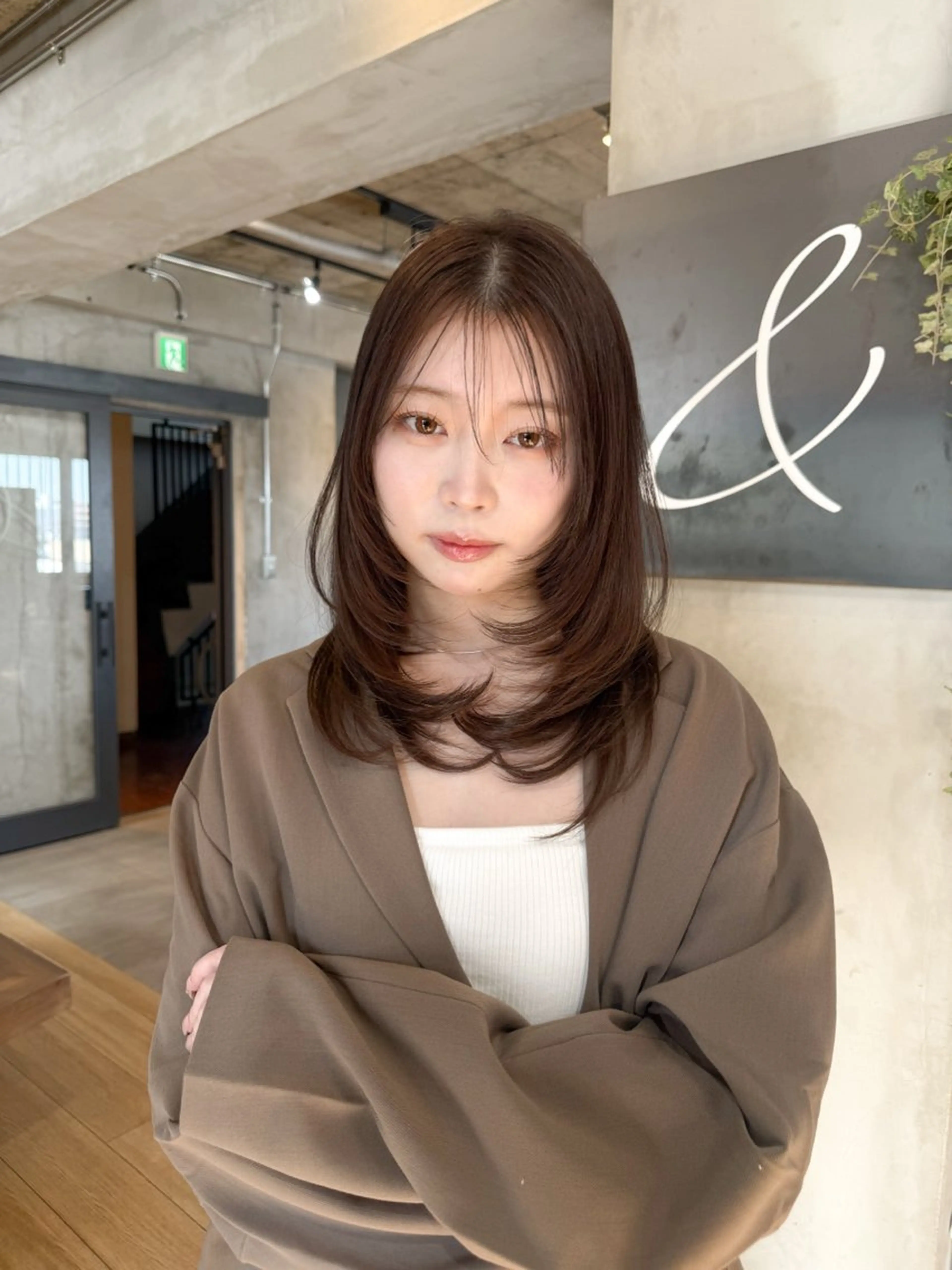 ミディアム レイヤーカット カット ヘアカラー トリートメント Koko . 【高円寺】のヘアスタイル