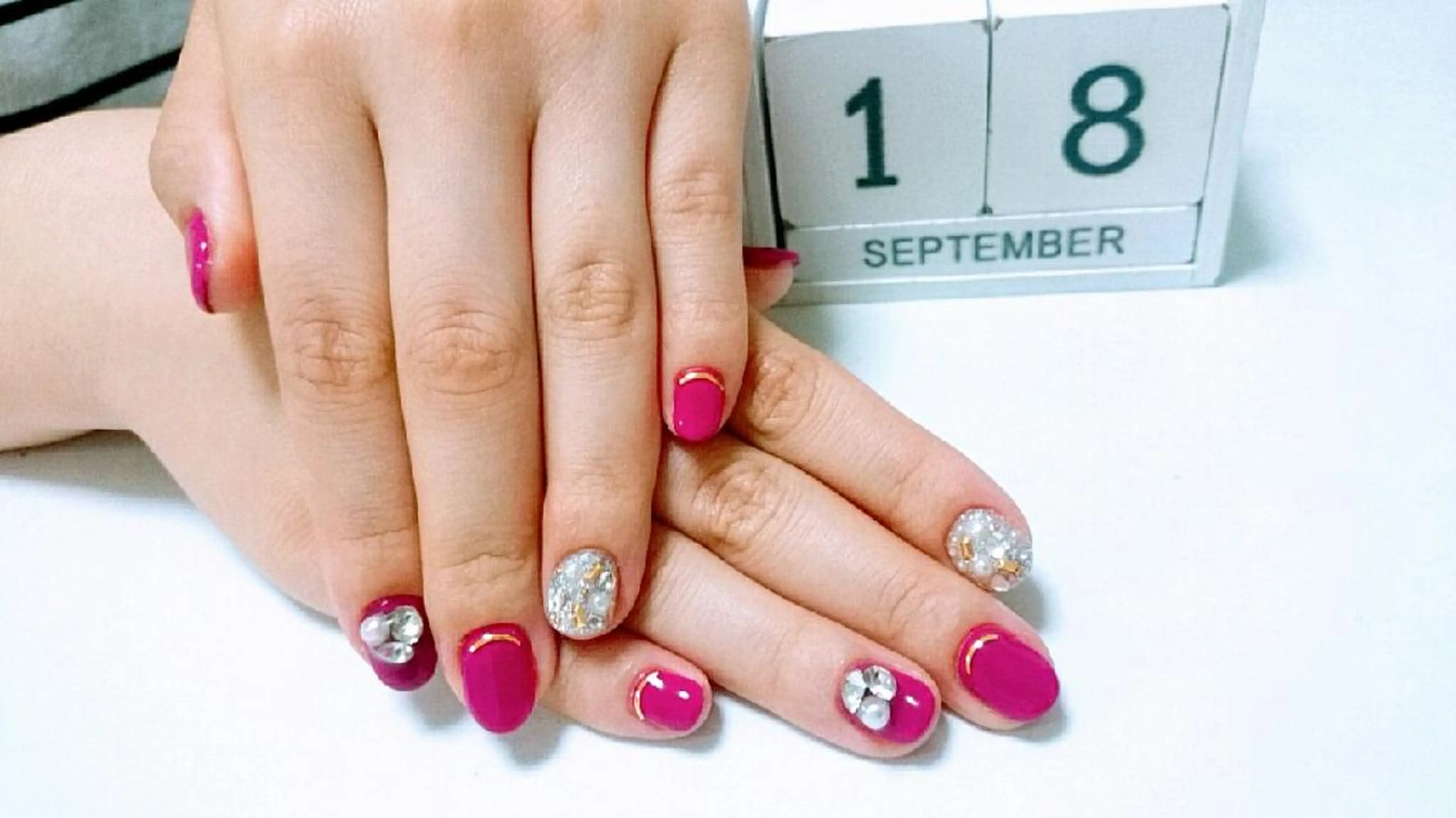 ネイル キラキラネイル JEWEL nailのネイルデザイン